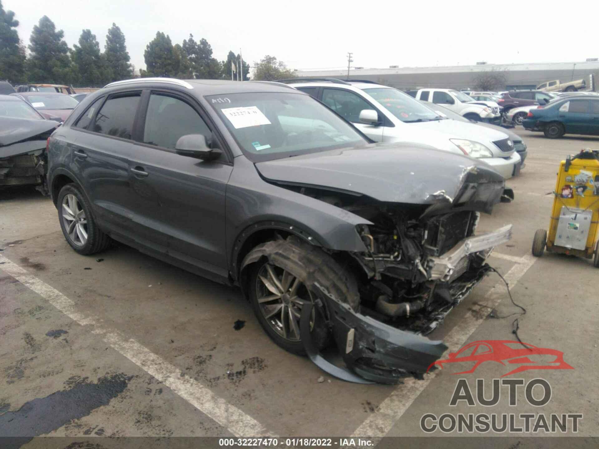 AUDI Q3 2017 - WA1BCCFS9HR010800