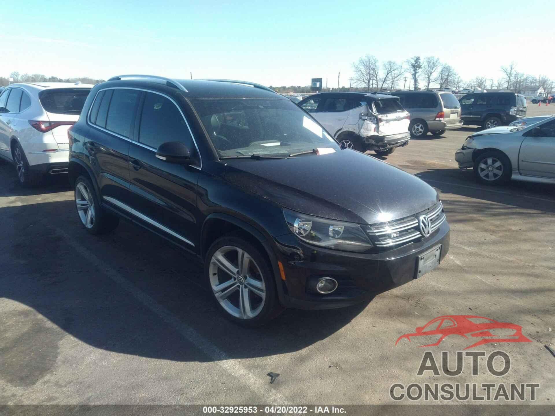 VOLKSWAGEN TIGUAN 2016 - WVGBV7AXXGW610988