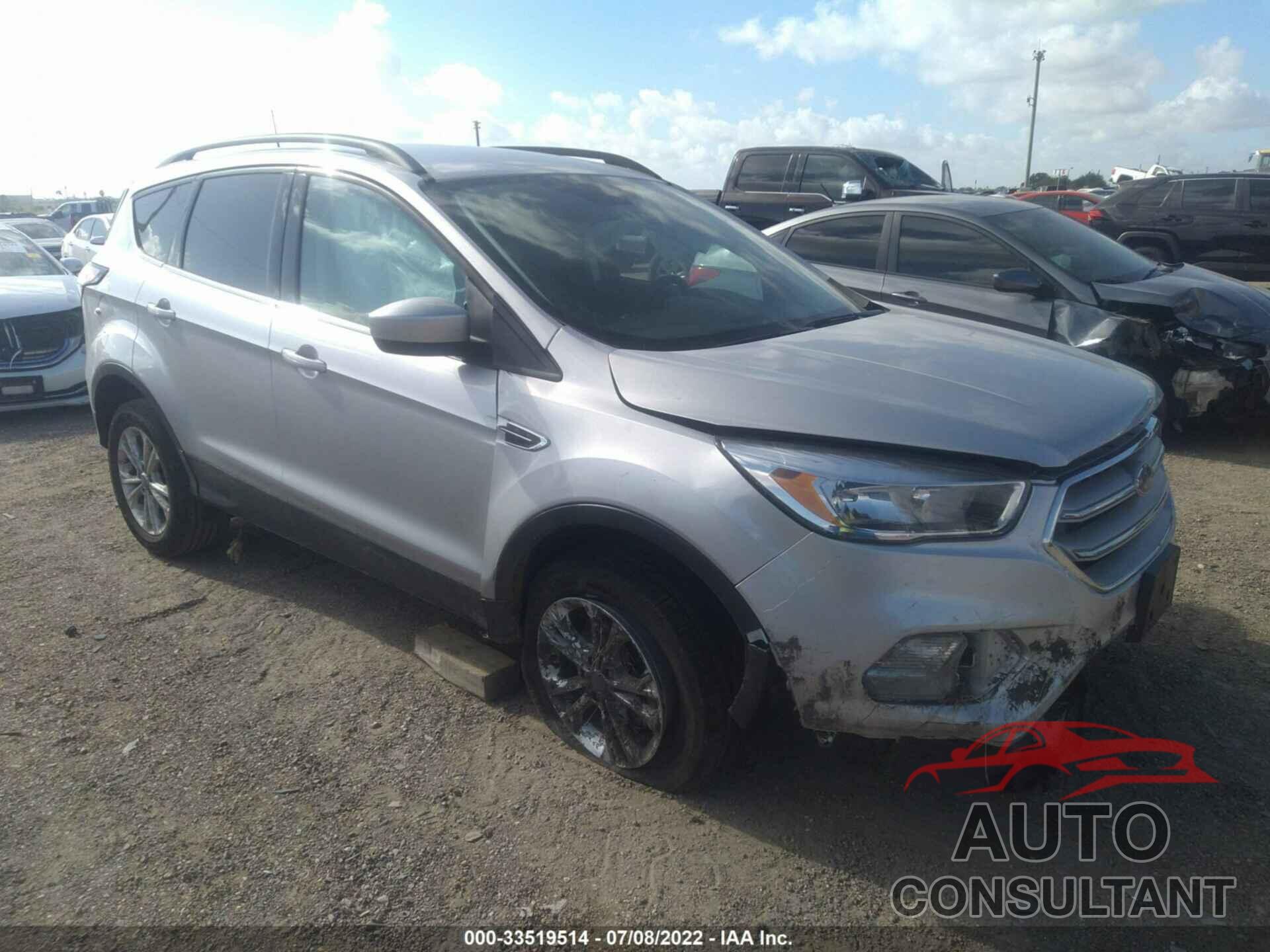 FORD ESCAPE 2018 - 1FMCU0GD7JUC06769