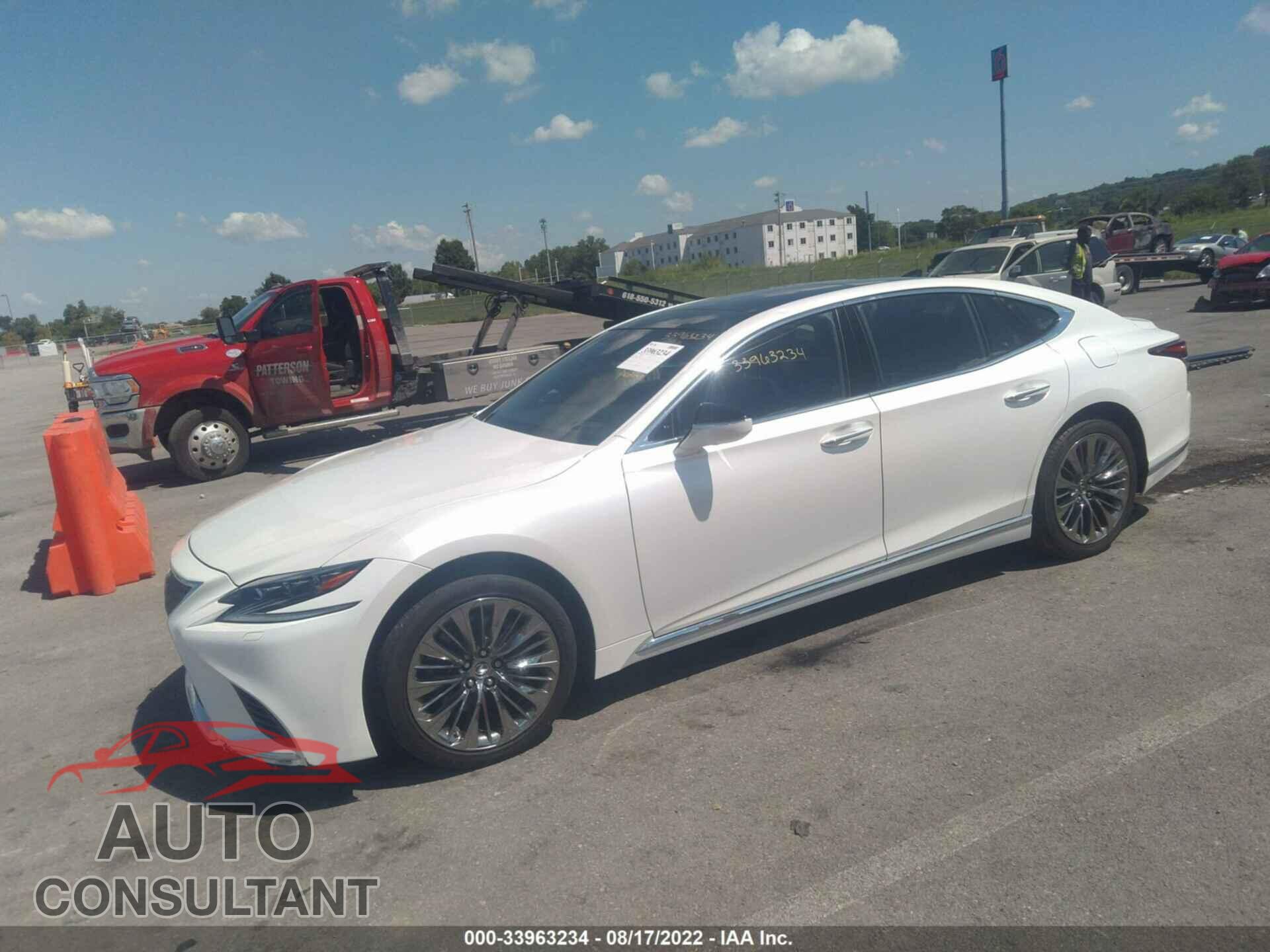 LEXUS LS 2018 - JTHB5LFF2J5002956