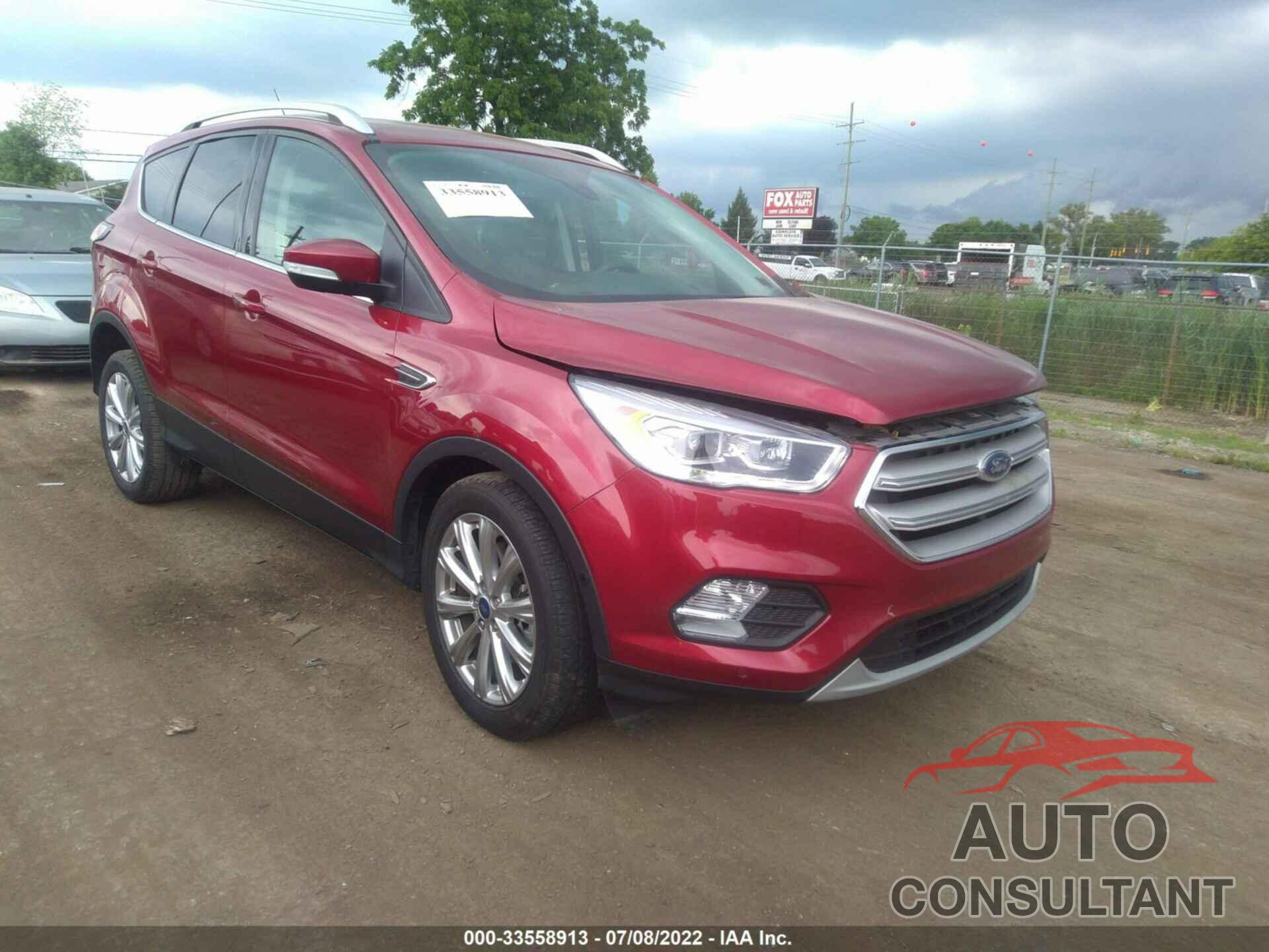 FORD ESCAPE 2018 - 1FMCU9J99JUC69607