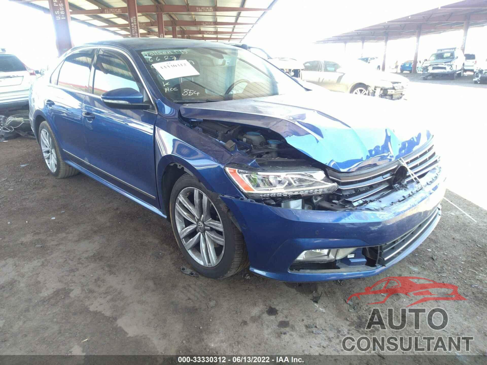 VOLKSWAGEN PASSAT 2017 - 1VWCT7A30HC041046
