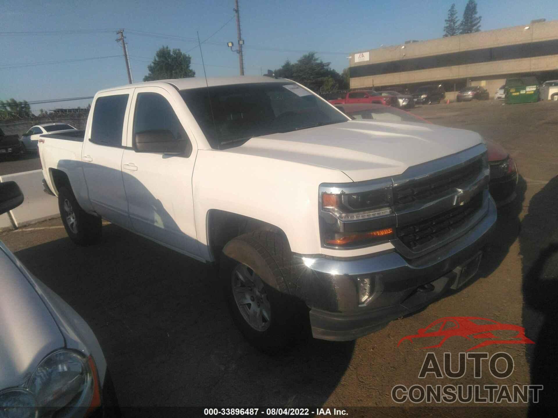 CHEVROLET SILVERADO 1500 2018 - 3GCUKREC0JG363611