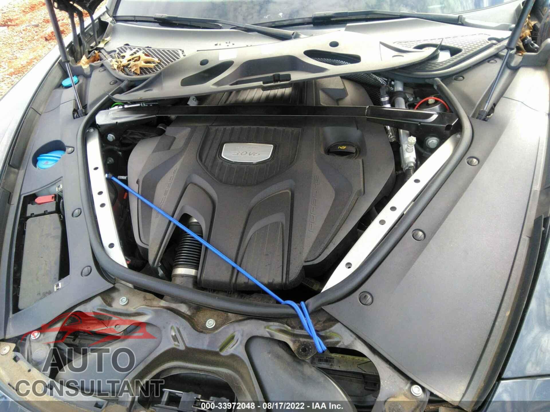 PORSCHE PANAMERA 2017 - WP0AA2A7XHL100772
