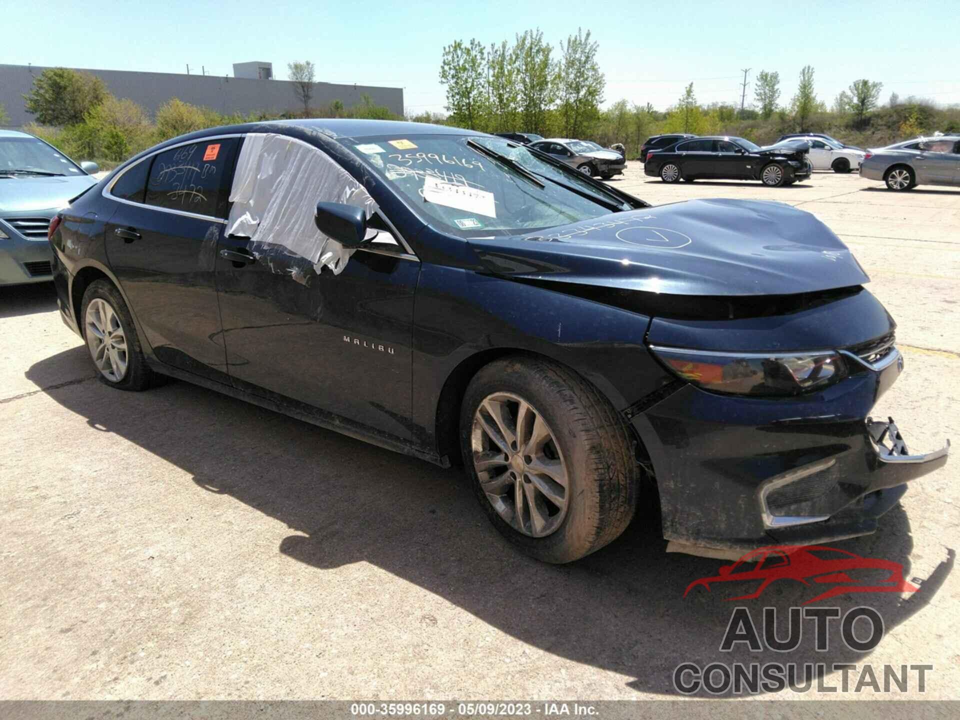 CHEVROLET MALIBU 2017 - 1G1ZE5ST4HF137263