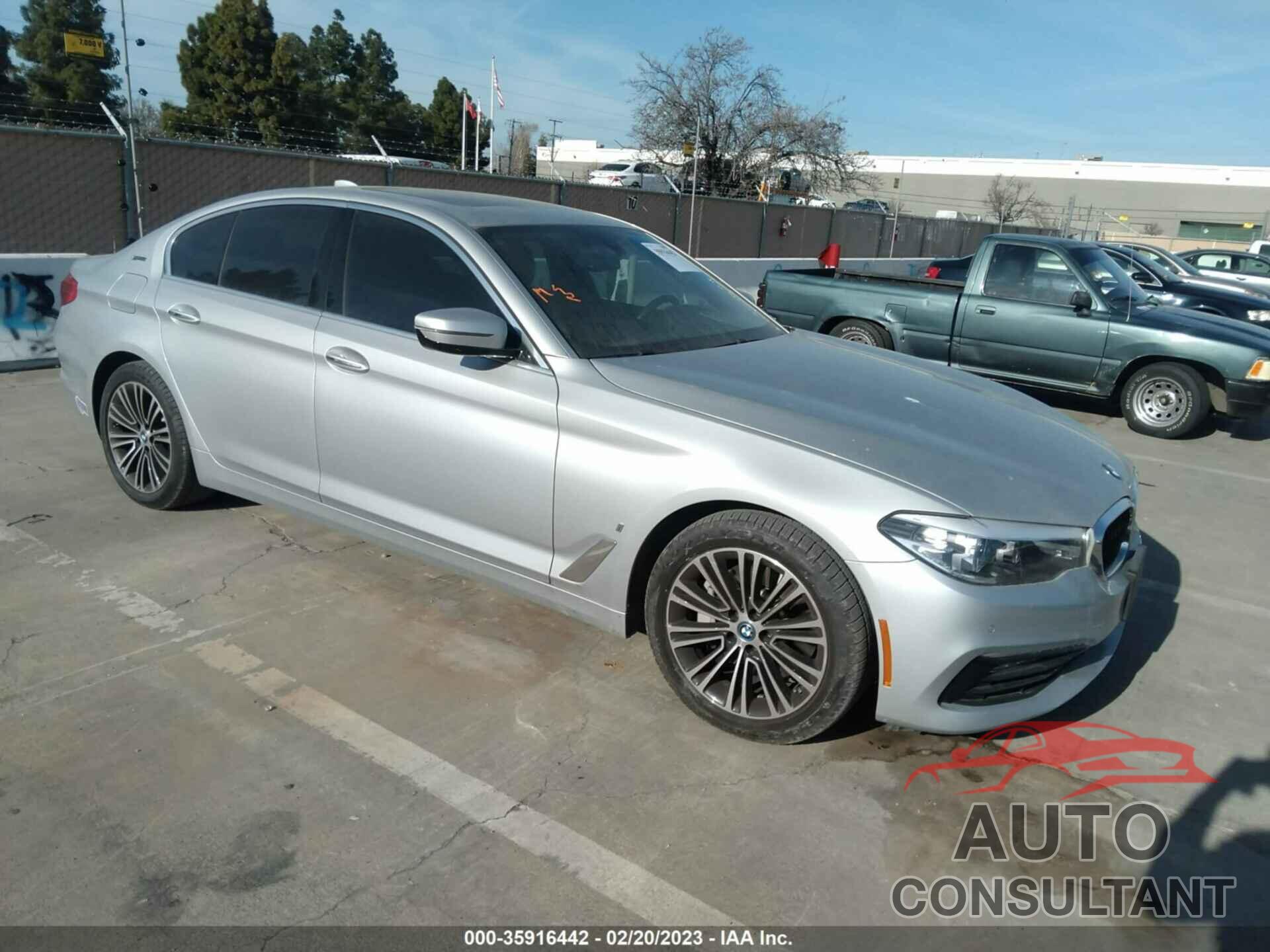 BMW 5 SERIES 2018 - WBAJA9C54JB253550