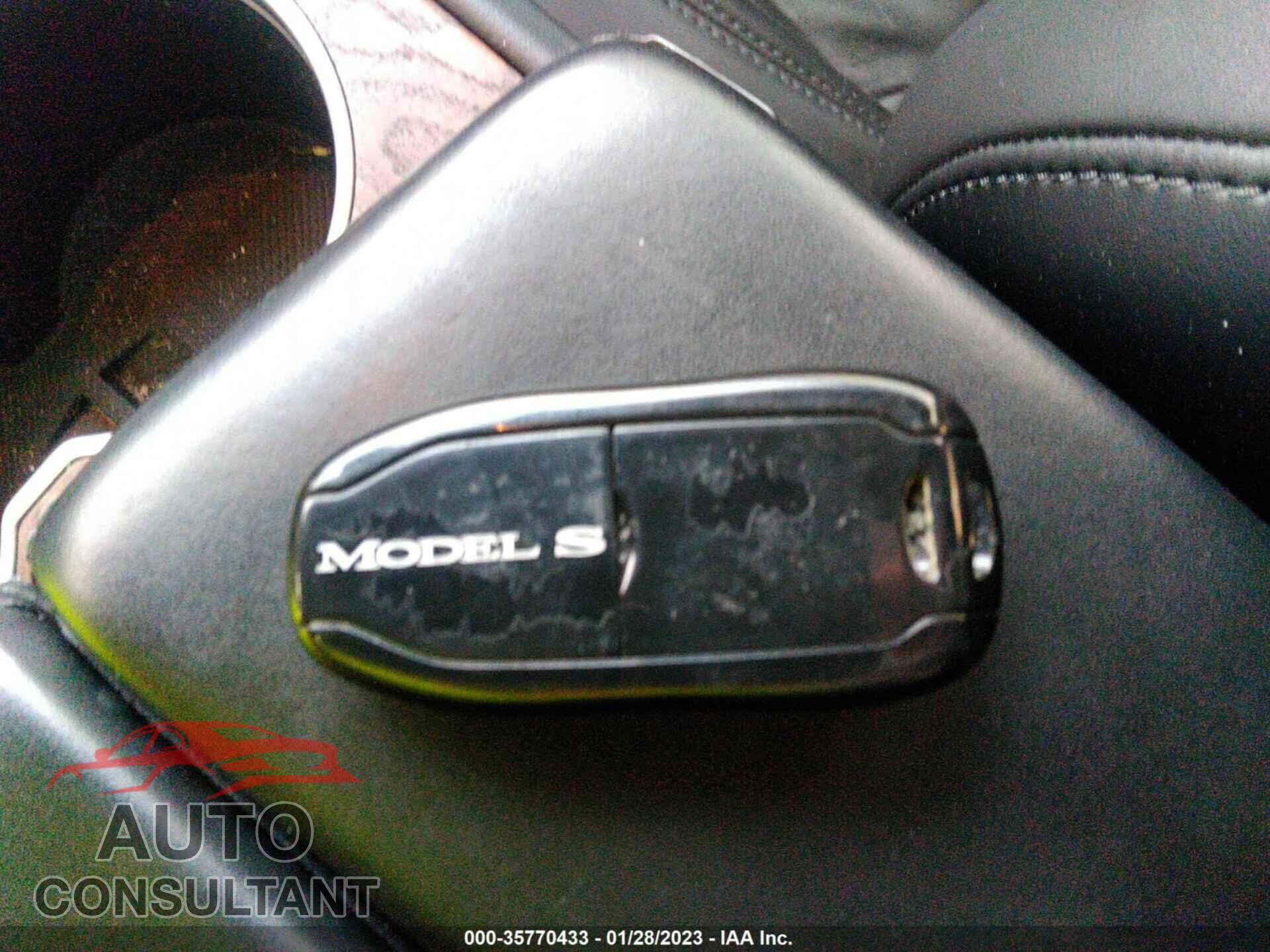 TESLA MODEL S 2017 - 5YJSA1E21HF190491
