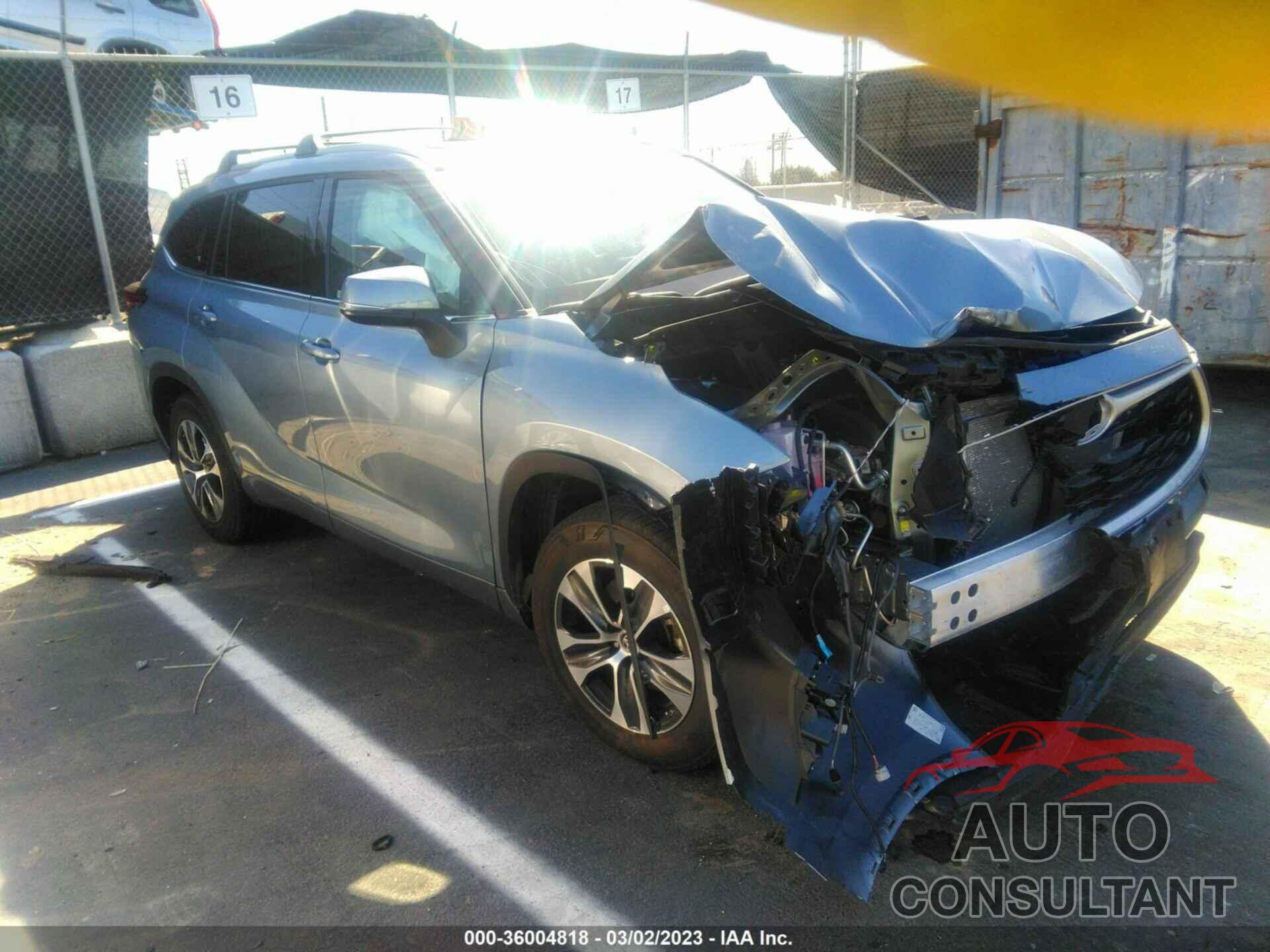 TOYOTA HIGHLANDER 2022 - 5TDHZRAH6NS133352