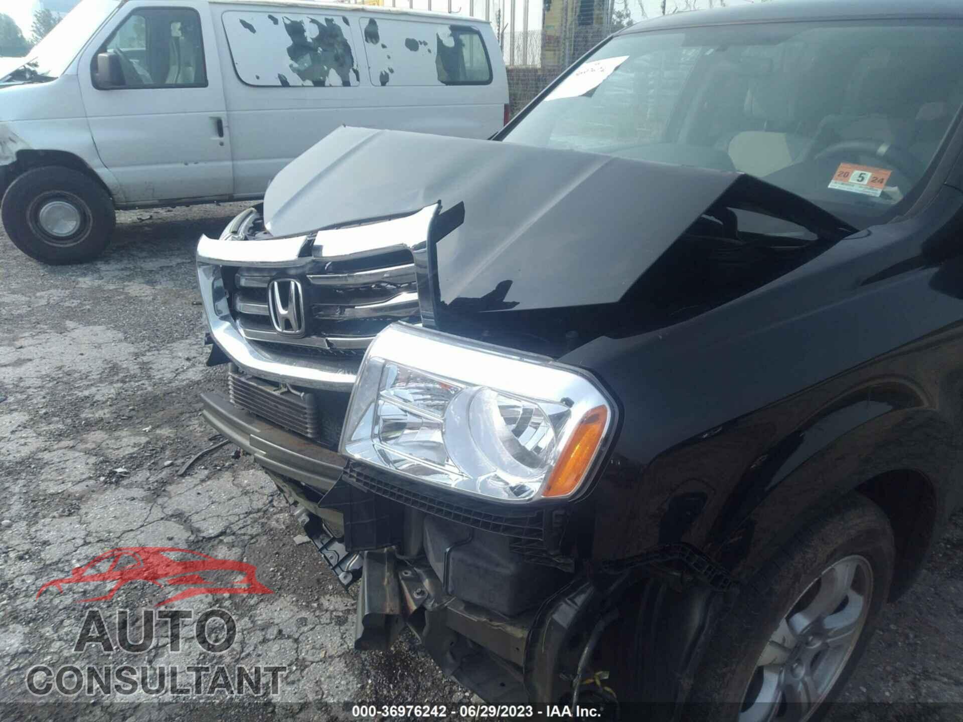HONDA PILOT 2013 - 5FNYF4H43DB009251