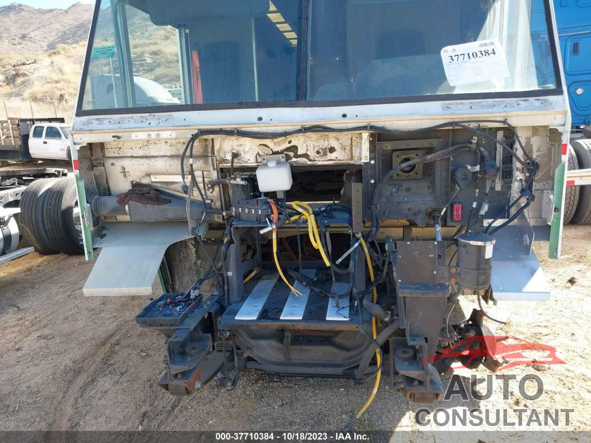 FORD F-59 COMMERCIAL STRIPPED 2015 - 1F66F5KY2F0A13126