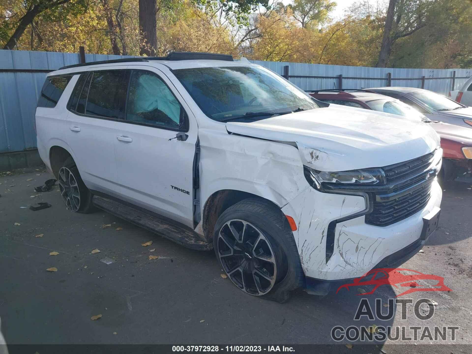 CHEVROLET TAHOE 2021 - 1GNSKRKT8MR333294