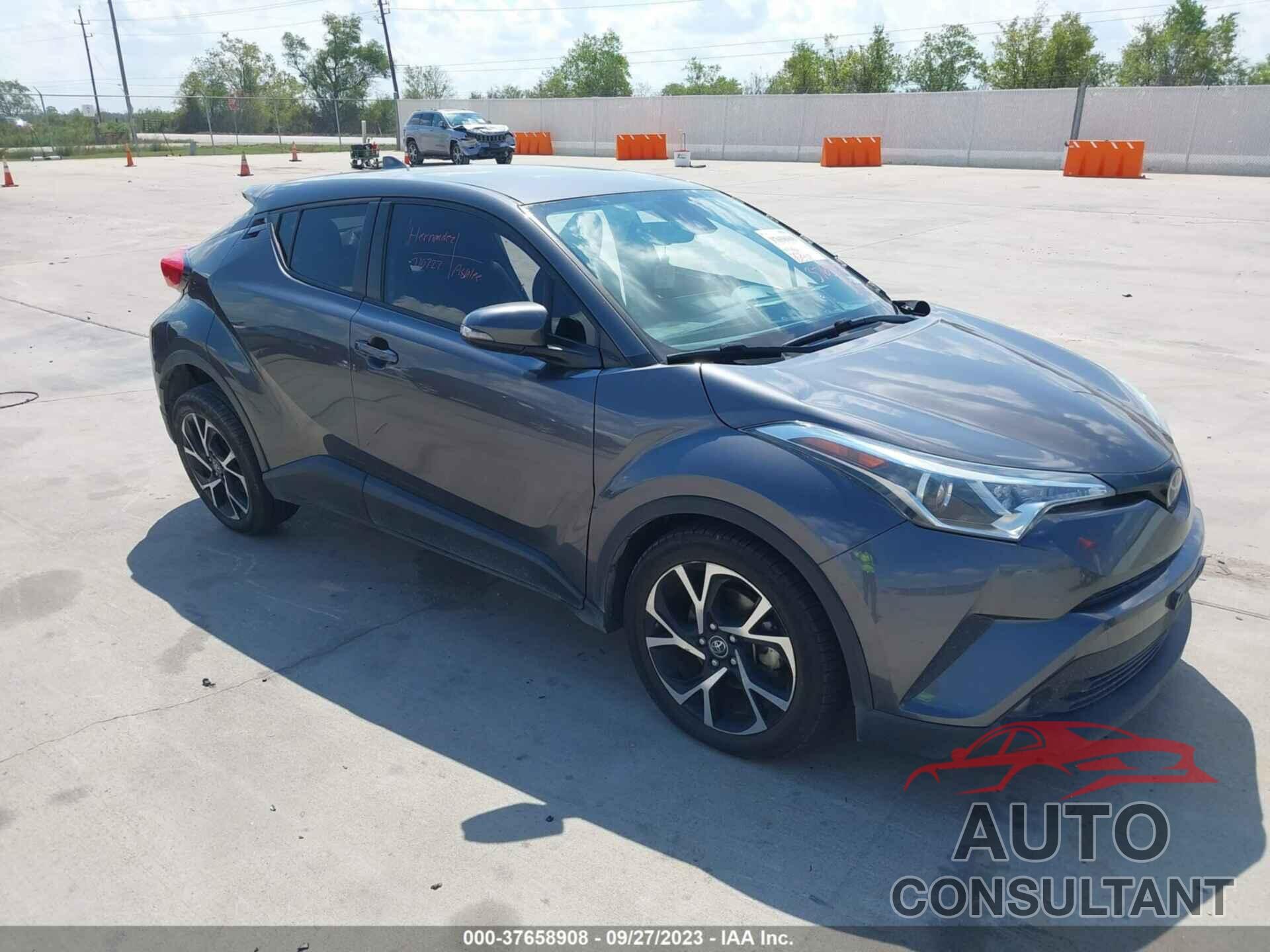 TOYOTA C-HR 2018 - NMTKHMBX7JR051155