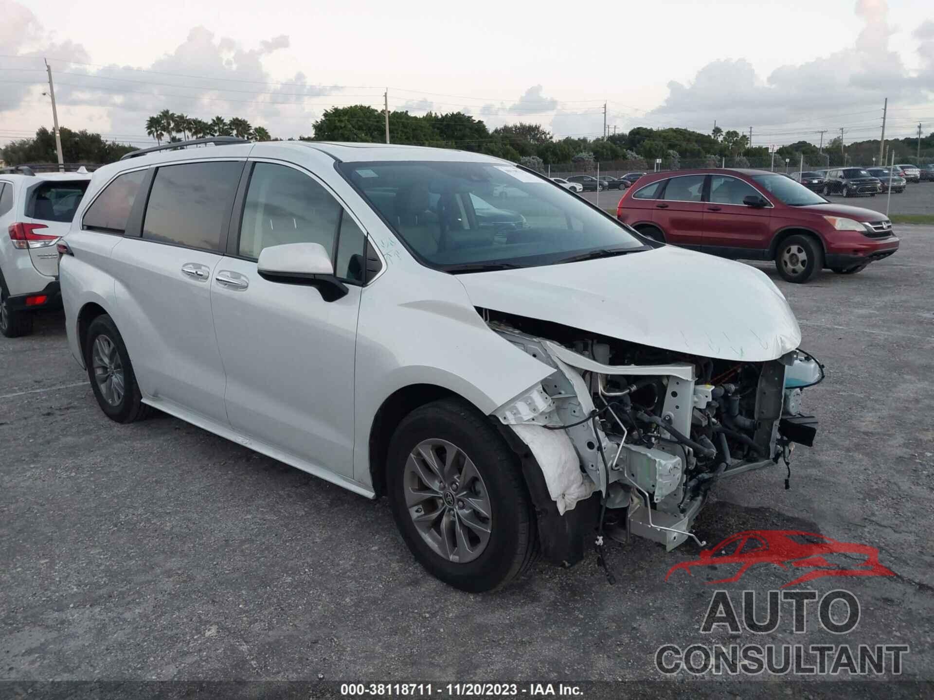 TOYOTA SIENNA 2022 - 5TDYRKEC5NS102180