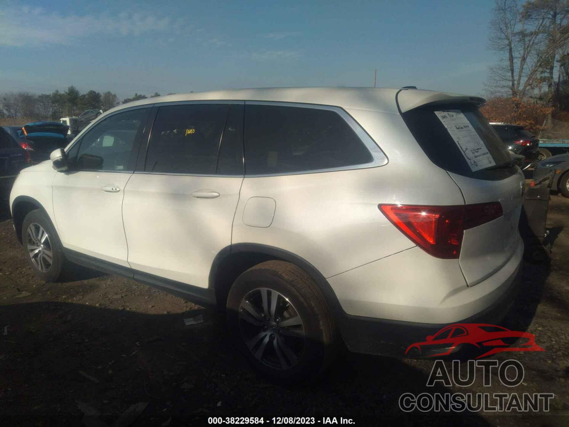 HONDA PILOT 2018 - 5FNYF5H54JB016011