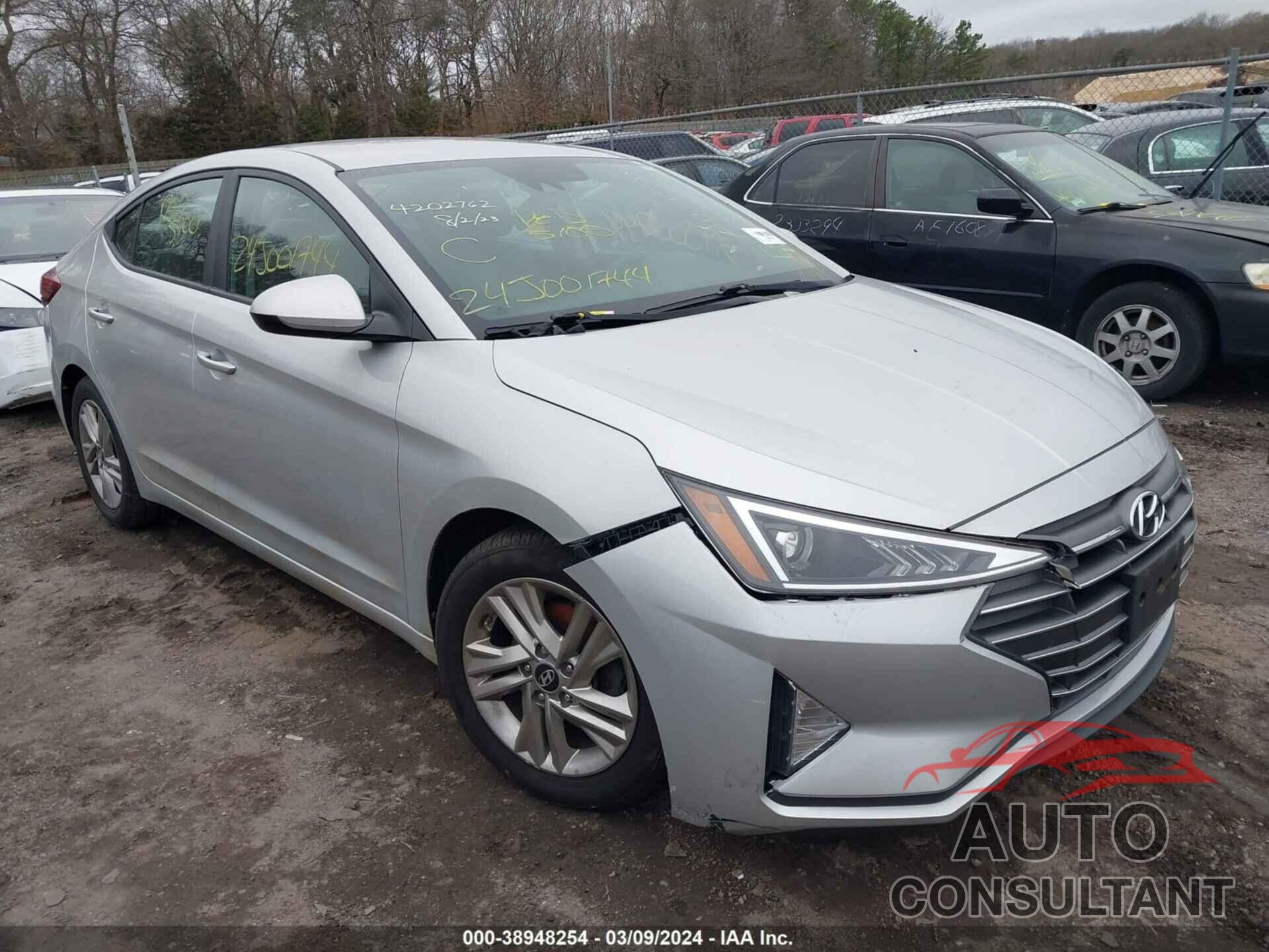 HYUNDAI ELANTRA 2019 - 5NPD84LF6KH470489
