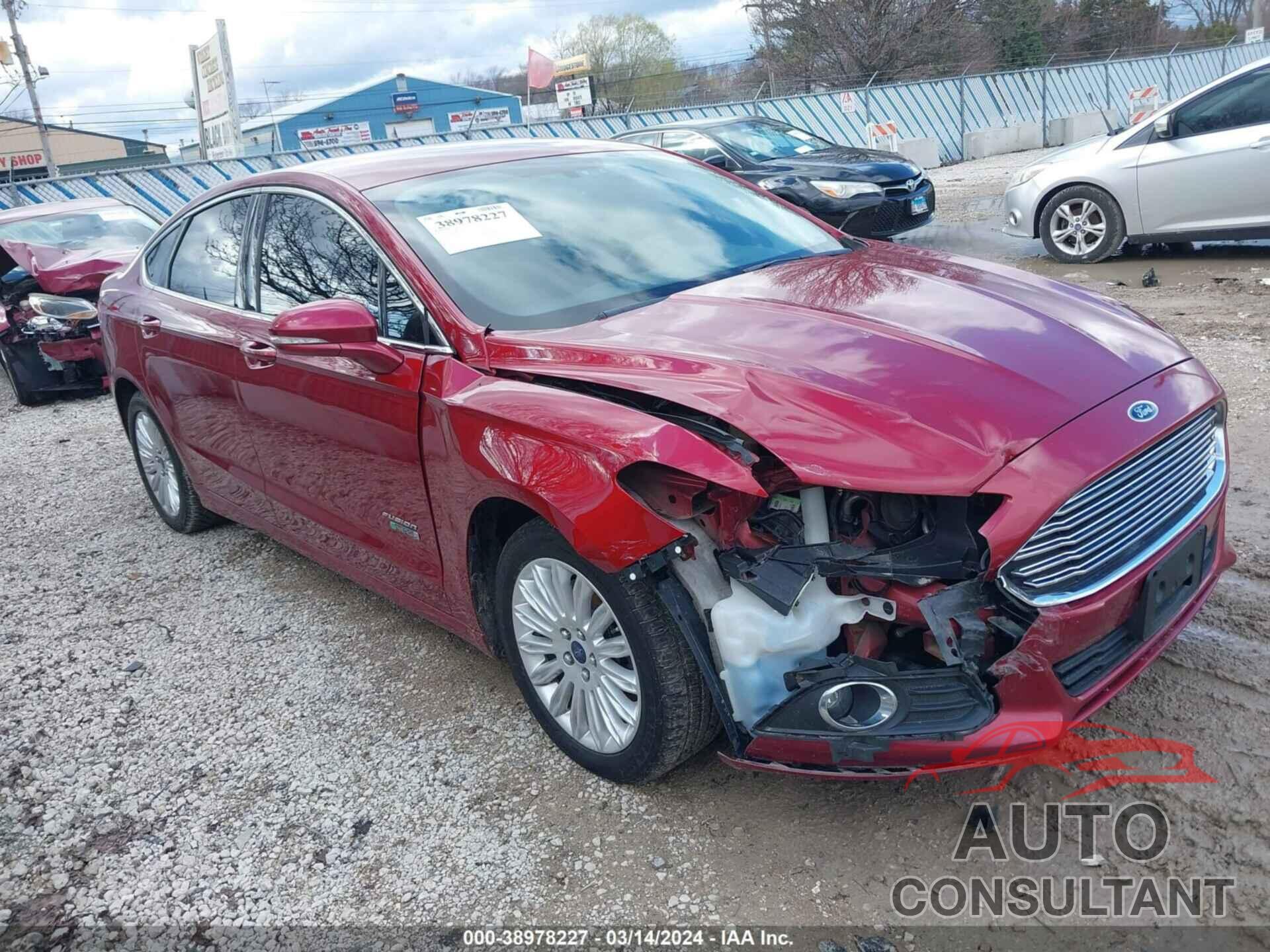 FORD FUSION ENERGI 2016 - 3FA6P0PU8GR312419