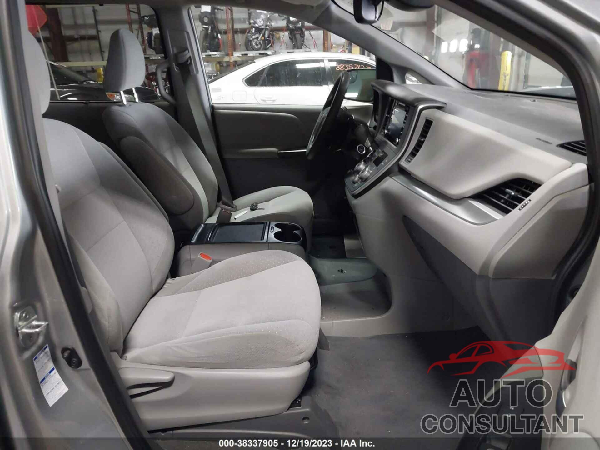 TOYOTA SIENNA 2020 - 5TDJZ3DC1LS242636