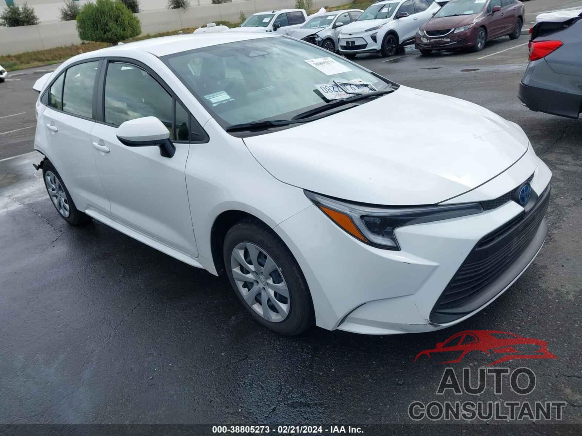 TOYOTA COROLLA 2023 - JTDBCMFE4P3025695