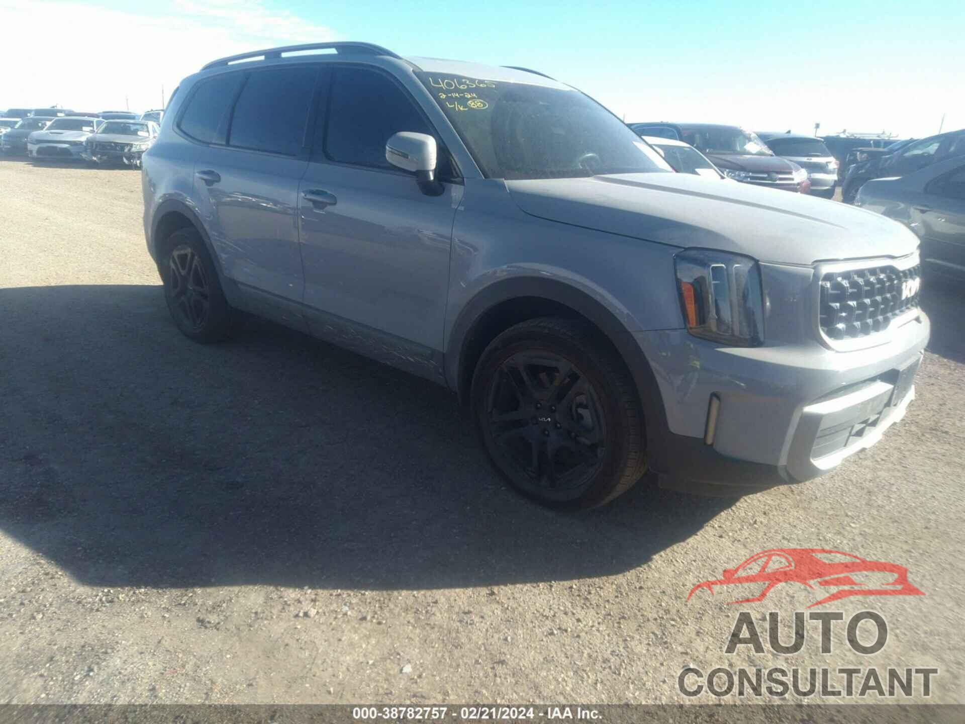 KIA TELLURIDE 2023 - 5XYP3DGC8PG410935