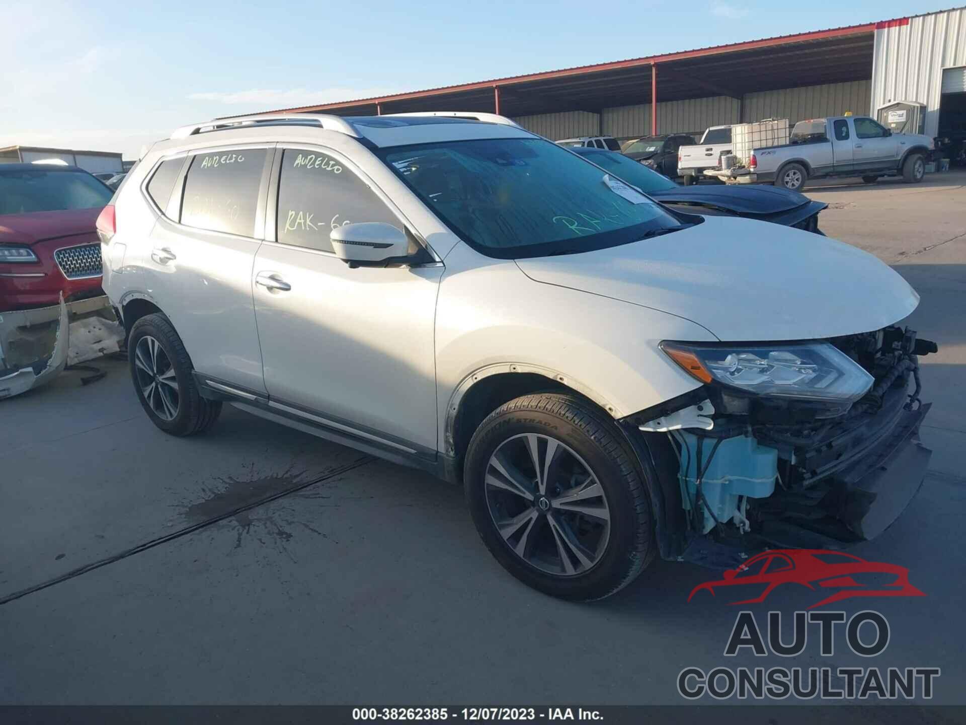 NISSAN ROGUE 2018 - JN8AT2MV4JW353891