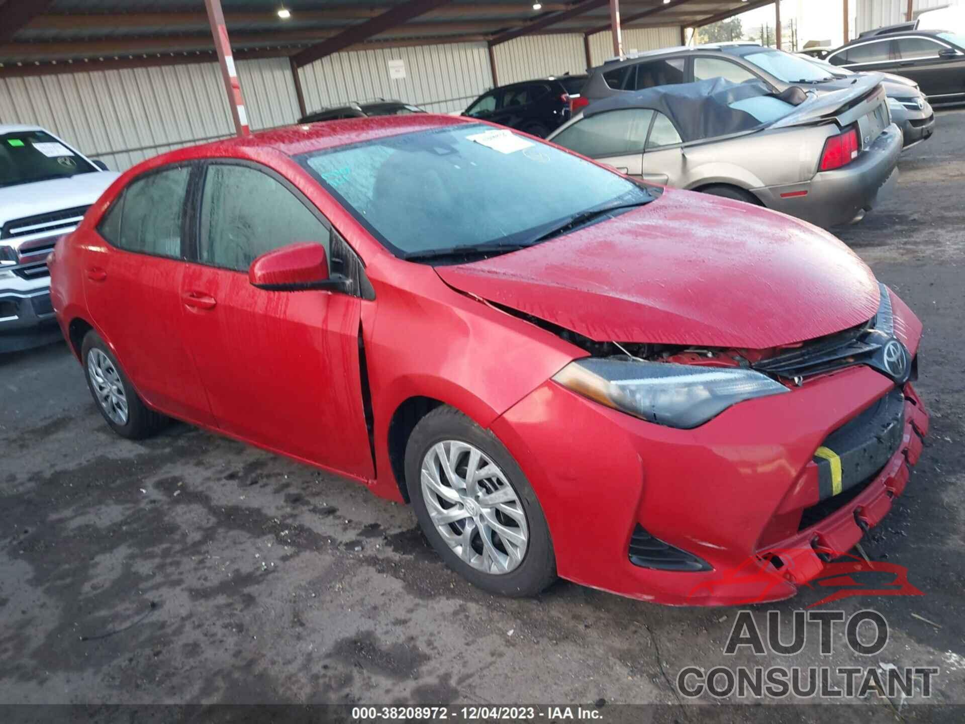 TOYOTA COROLLA 2018 - 2T1BURHEXJC025173