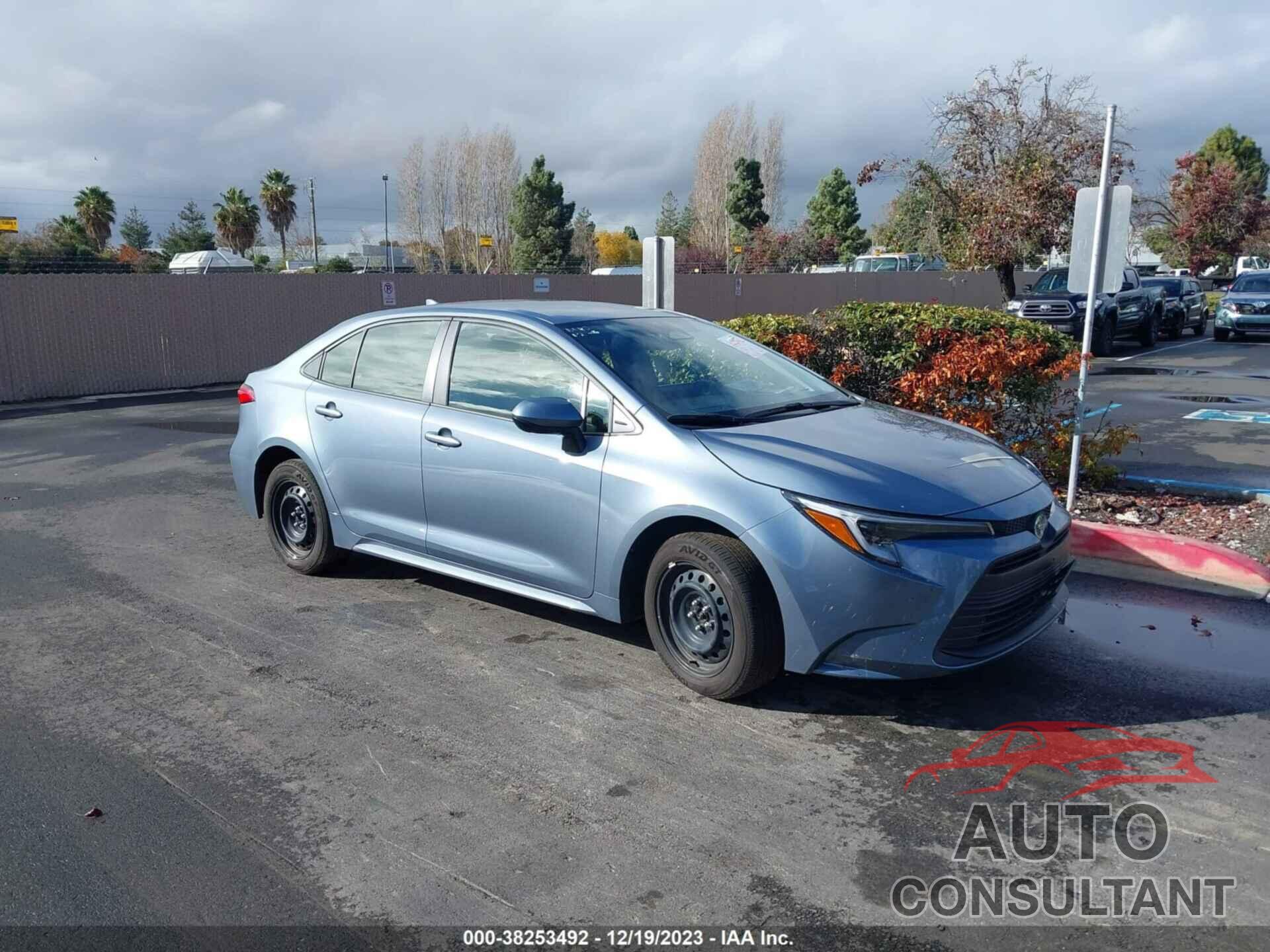 TOYOTA COROLLA 2023 - JTDBCMFE3PJ012643