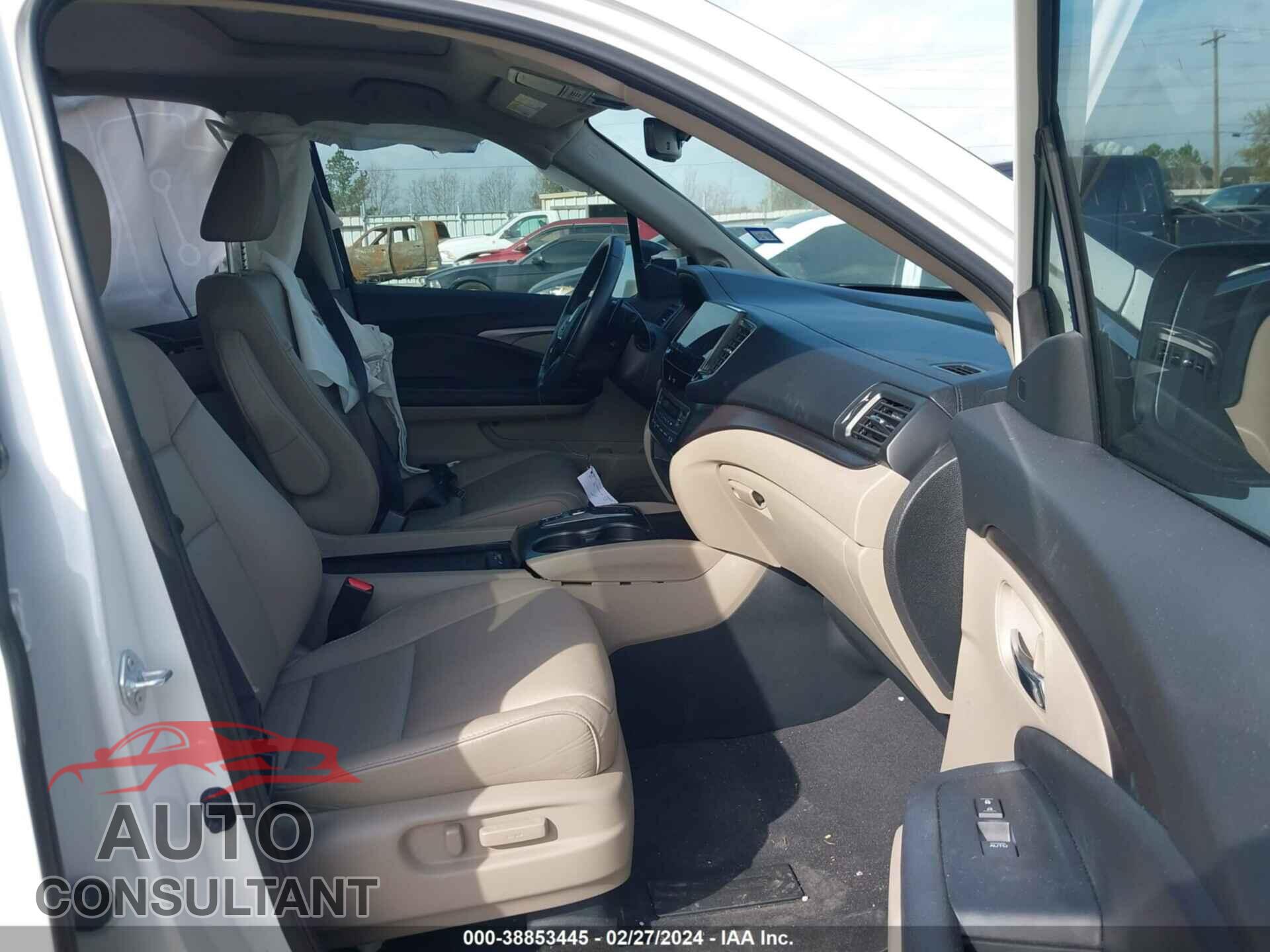 HONDA PILOT 2021 - 5FNYF6H53MB084181