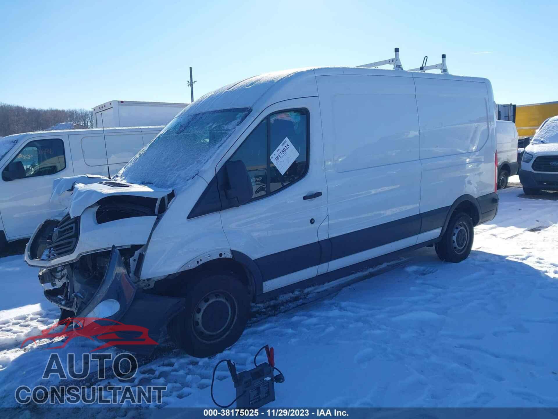 FORD TRANSIT 2018 - 1FTYR2CM2JKB45565