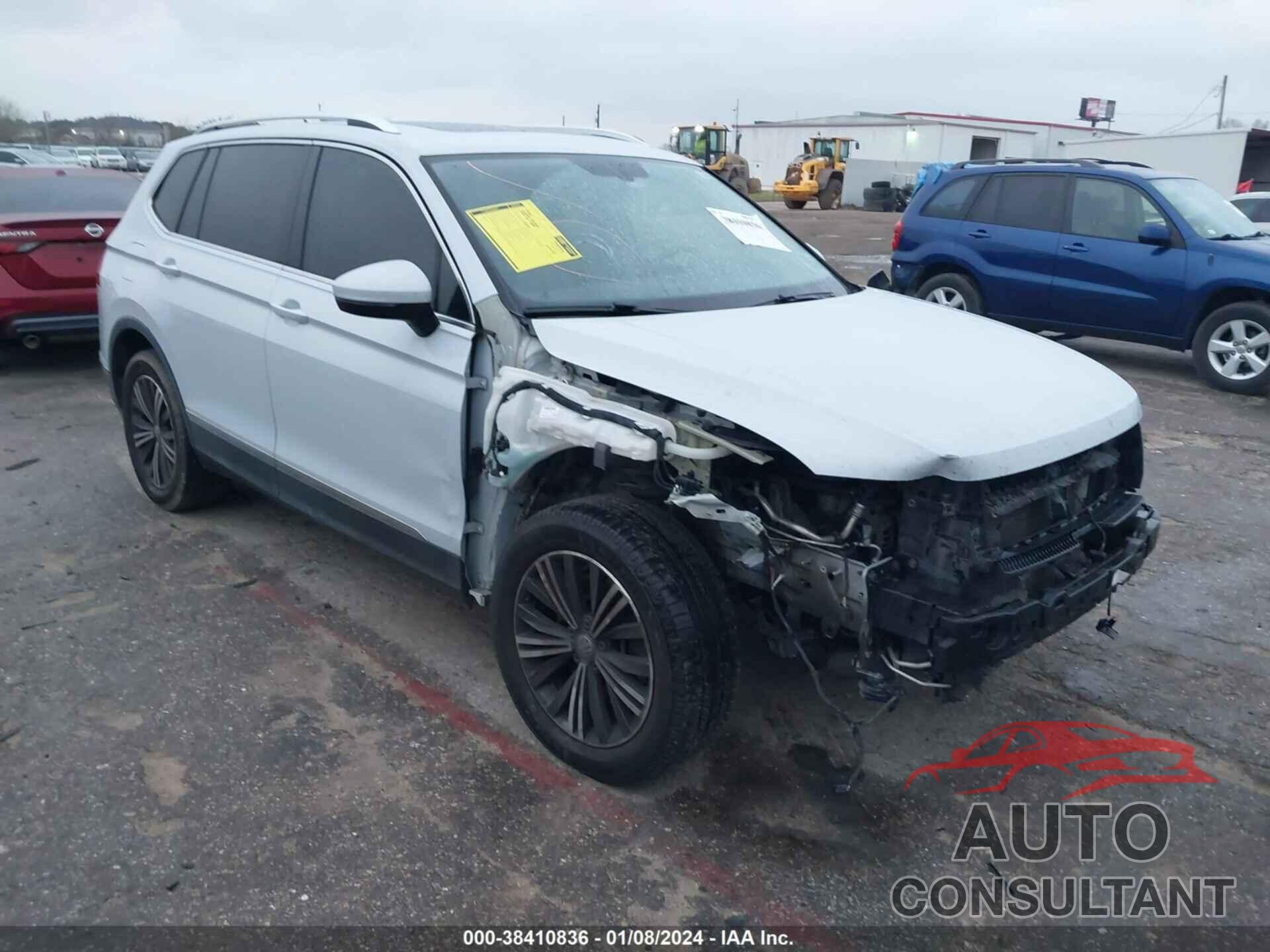 VOLKSWAGEN TIGUAN 2018 - 3VV3B7AX2JM108048