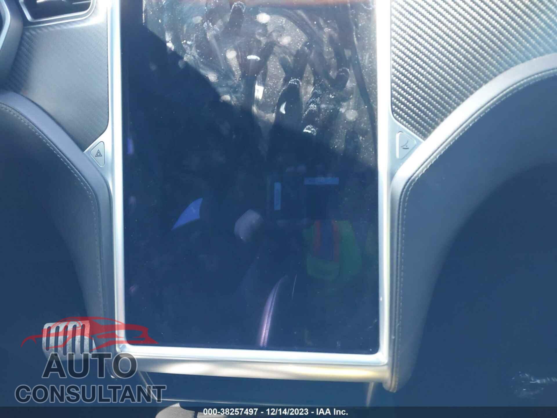 TESLA MODEL X 2016 - 5YJXCAE45GF003611