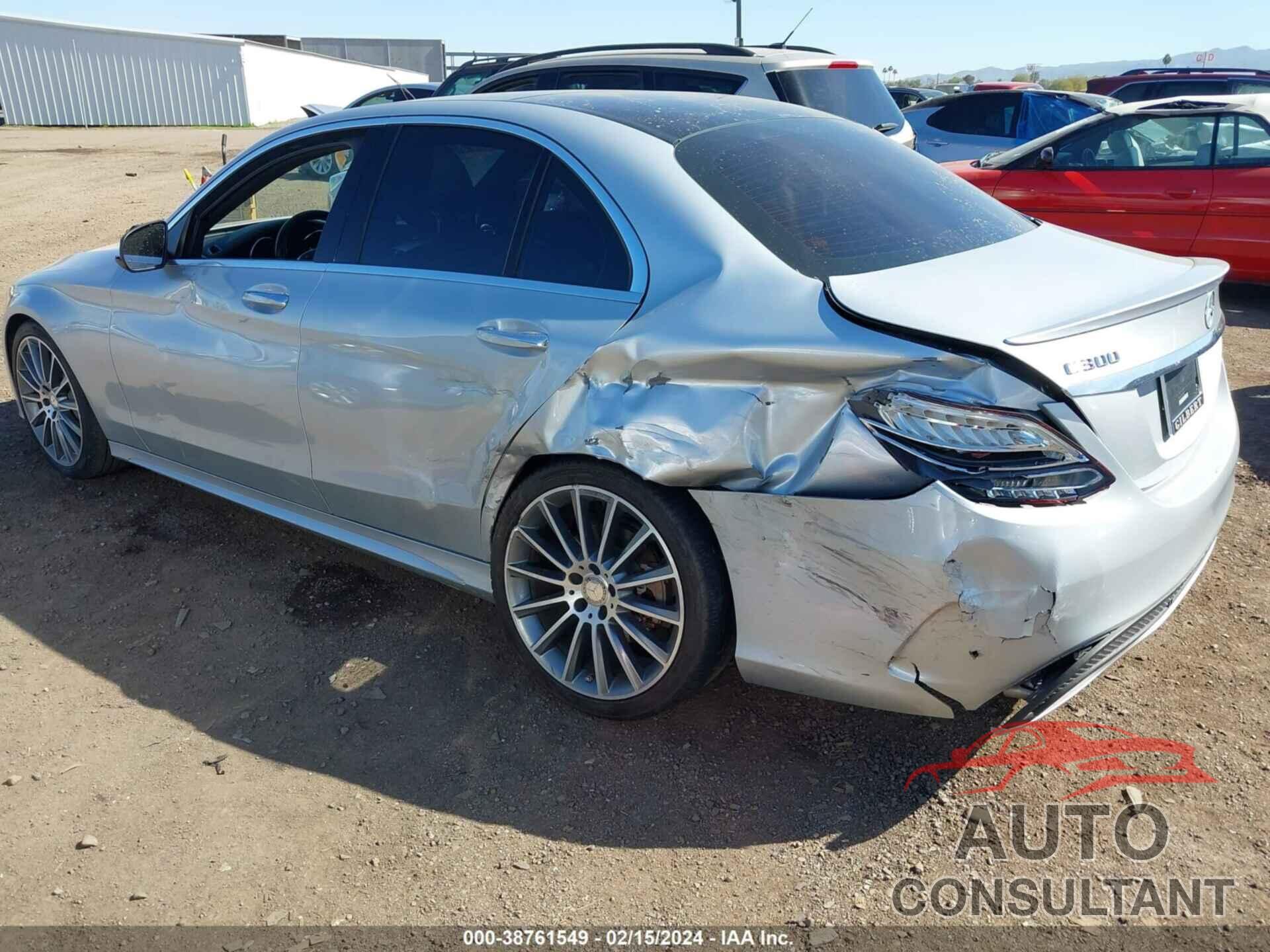 MERCEDES-BENZ C 300 2016 - 55SWF4JB2GU132946