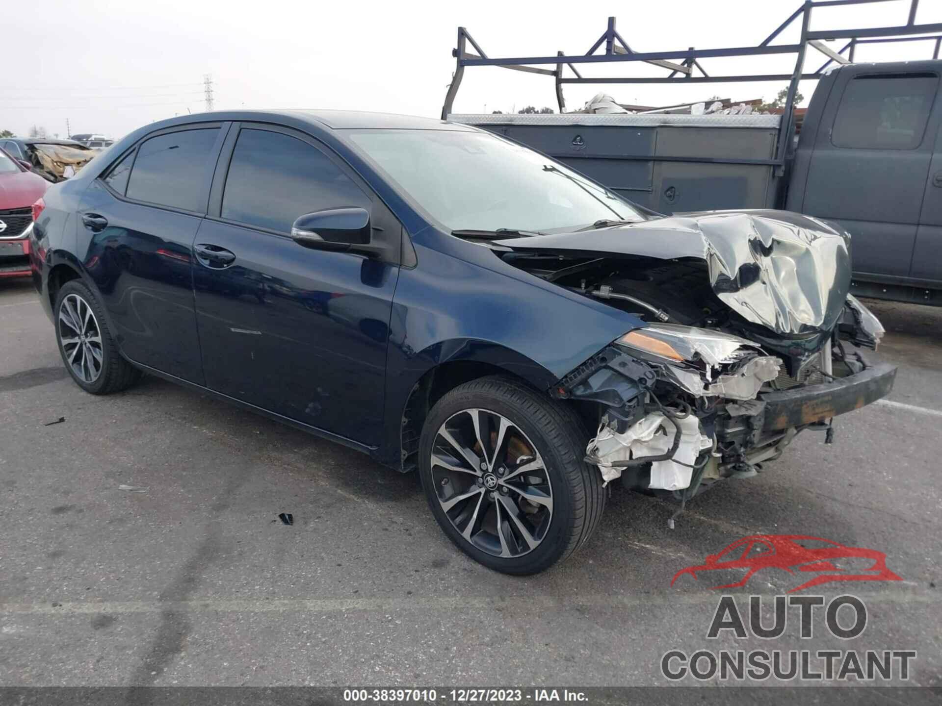 TOYOTA COROLLA 2018 - 5YFBURHE5JP797001