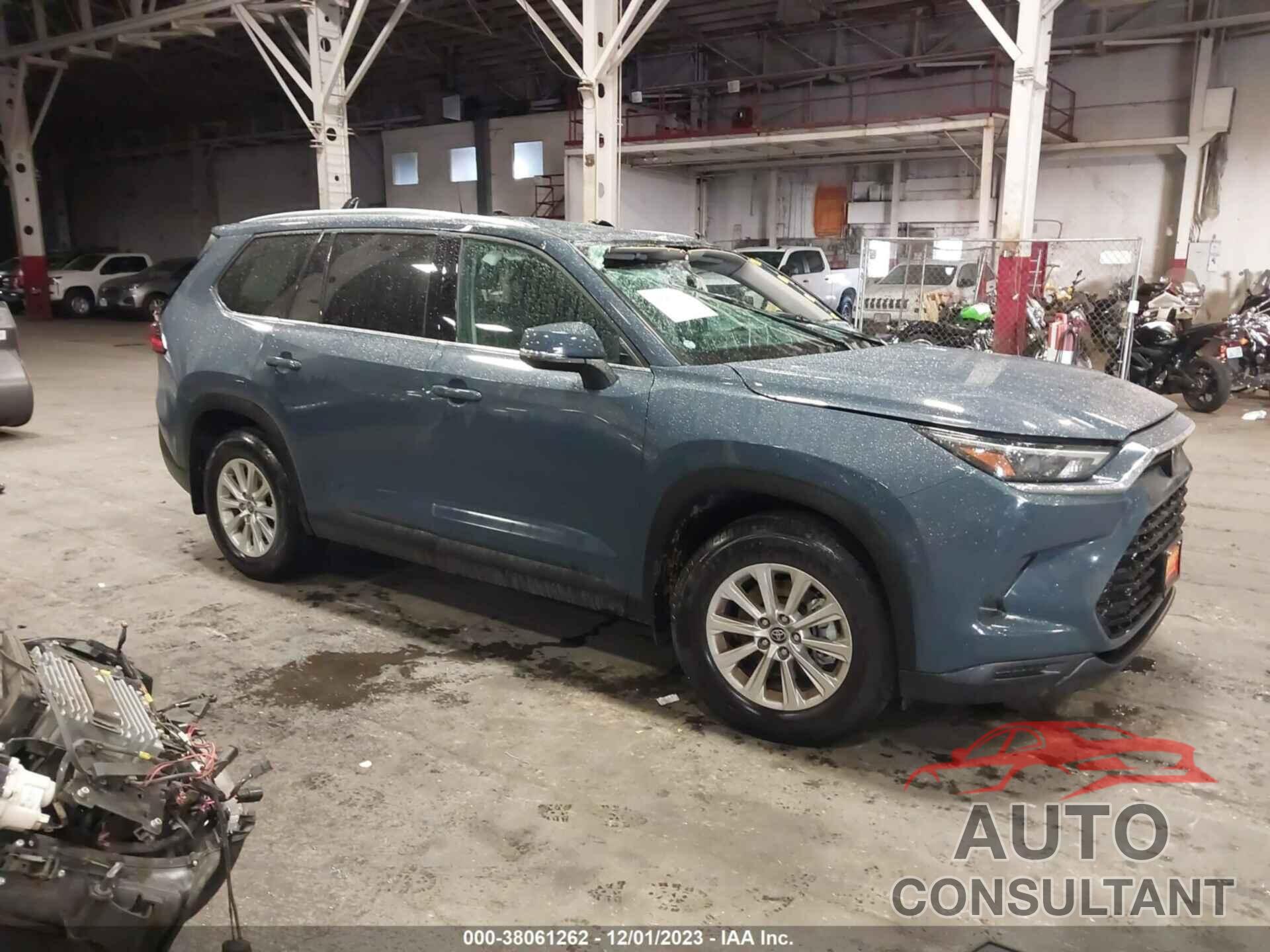 TOYOTA GRAND HIGHLANDER 2024 - 5TDAAAB54RS008628