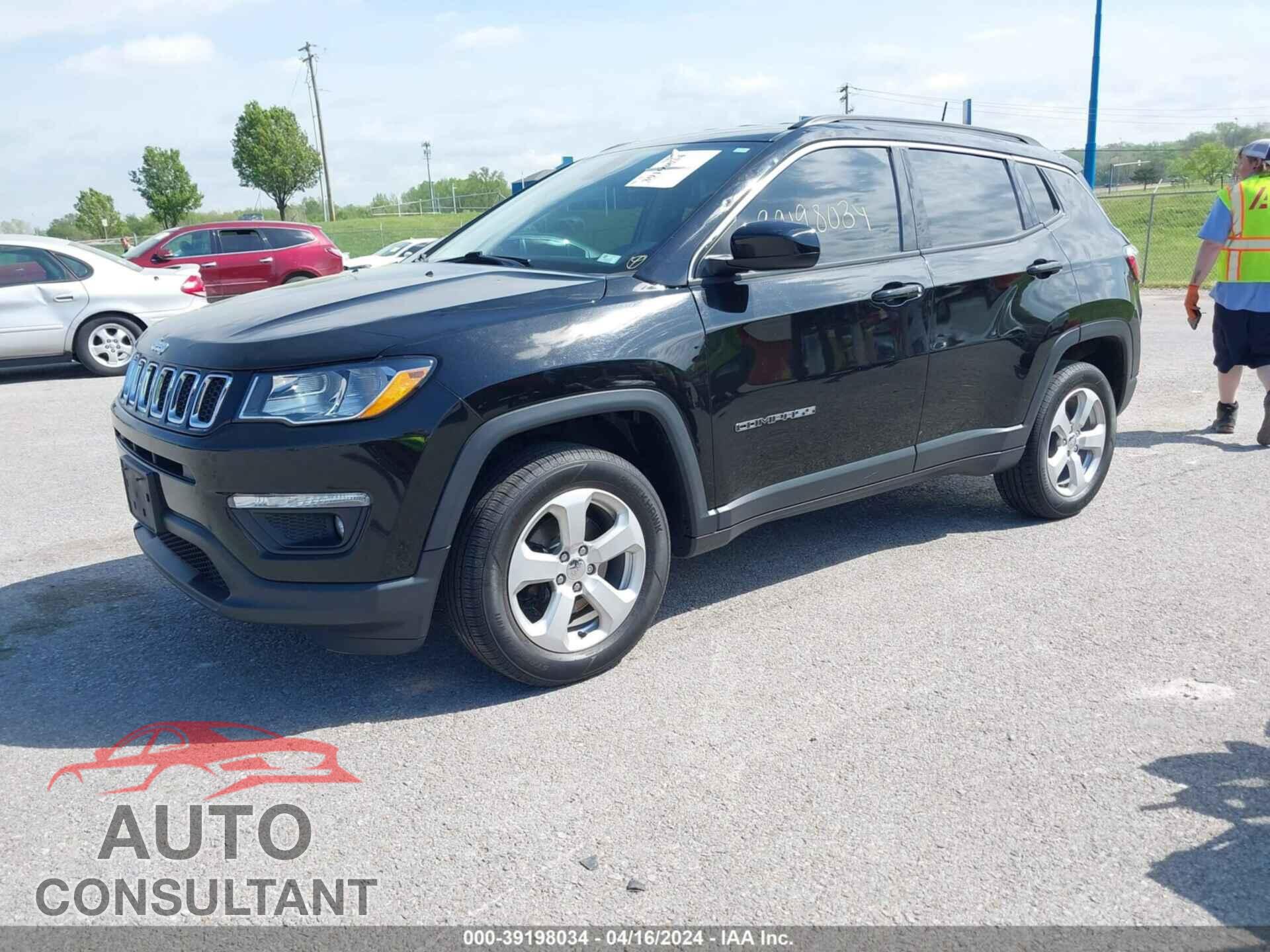JEEP COMPASS 2019 - 3C4NJDBB3KT647555