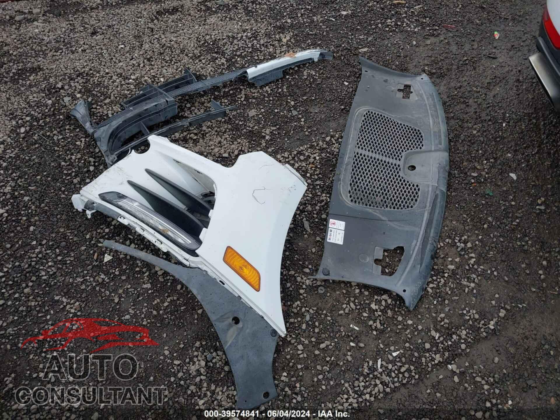 PORSCHE MACAN 2018 - WP1AA2A59JLB09126