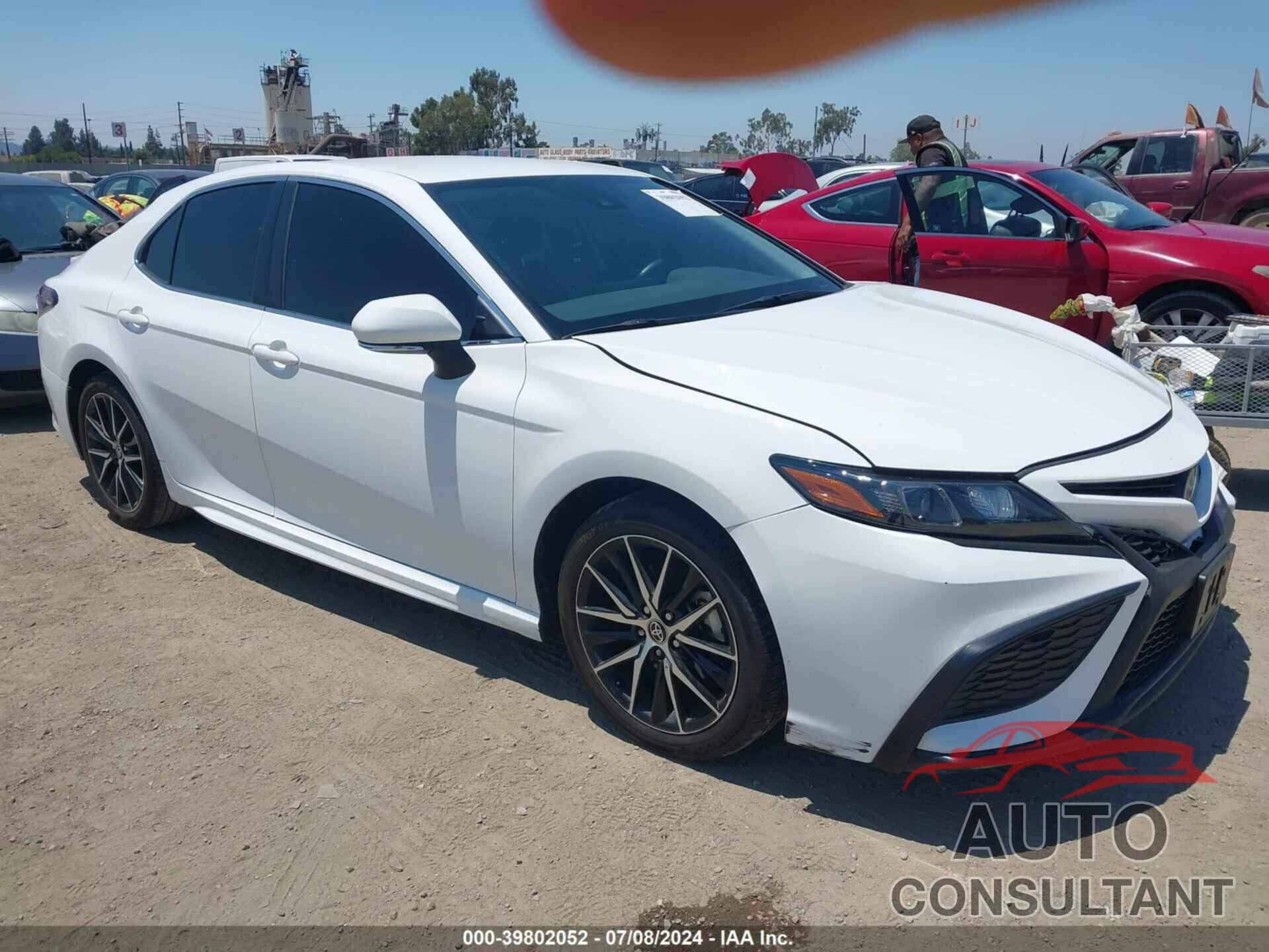 TOYOTA CAMRY 2023 - 4T1G11AK3PU788076