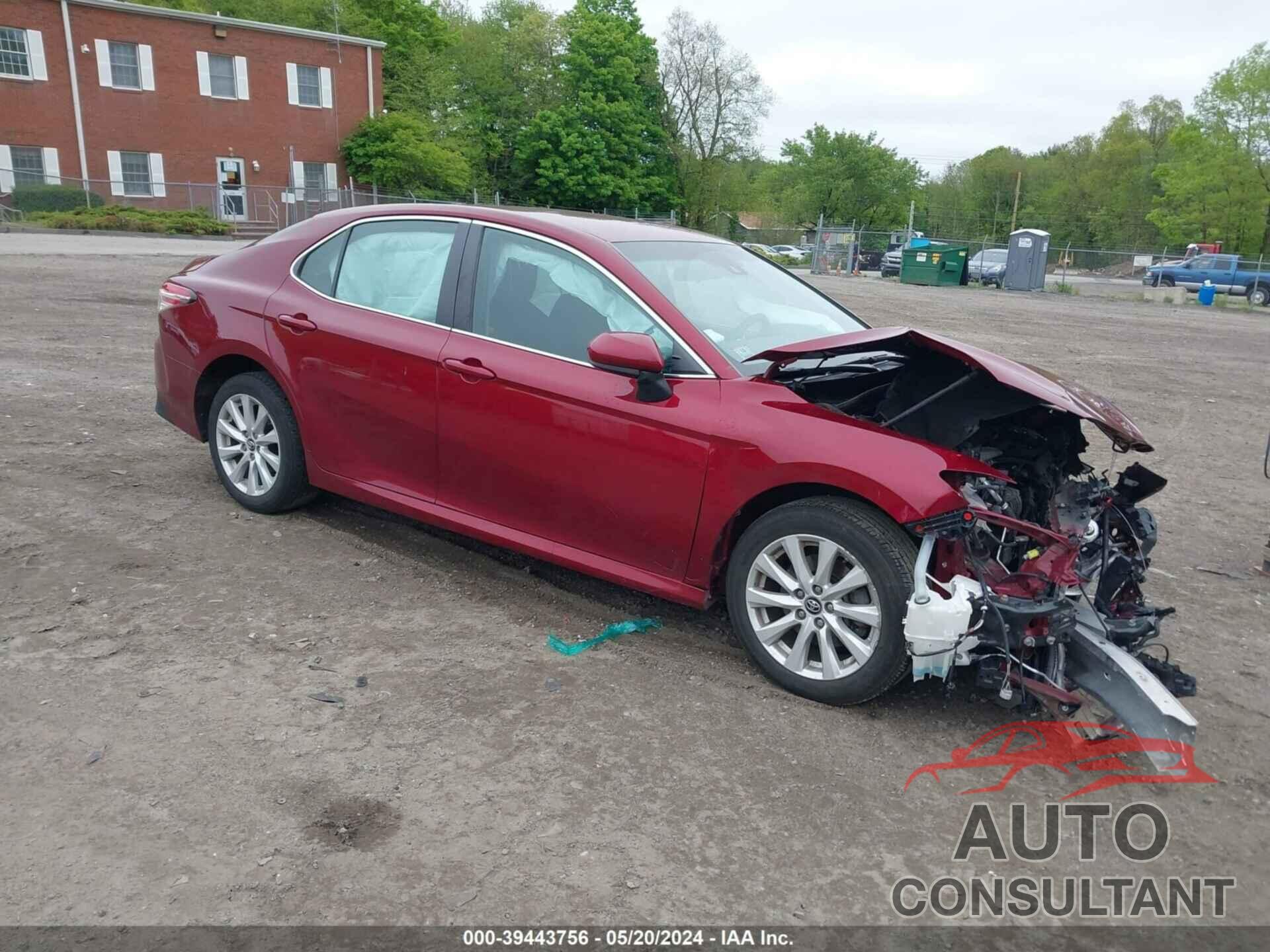 TOYOTA CAMRY 2018 - 4T1B11HK9JU650596
