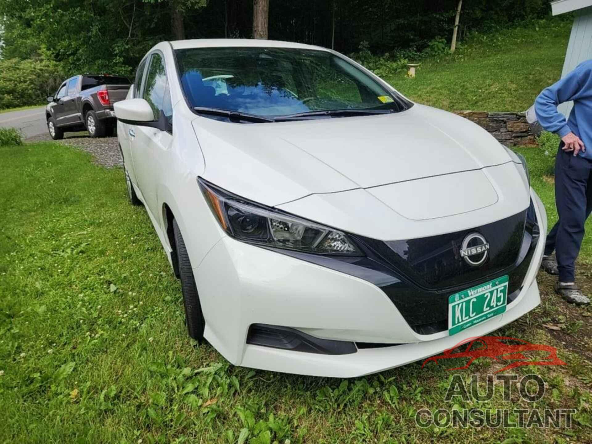 NISSAN LEAF 2023 - 1N4AZ1BV4PC555900