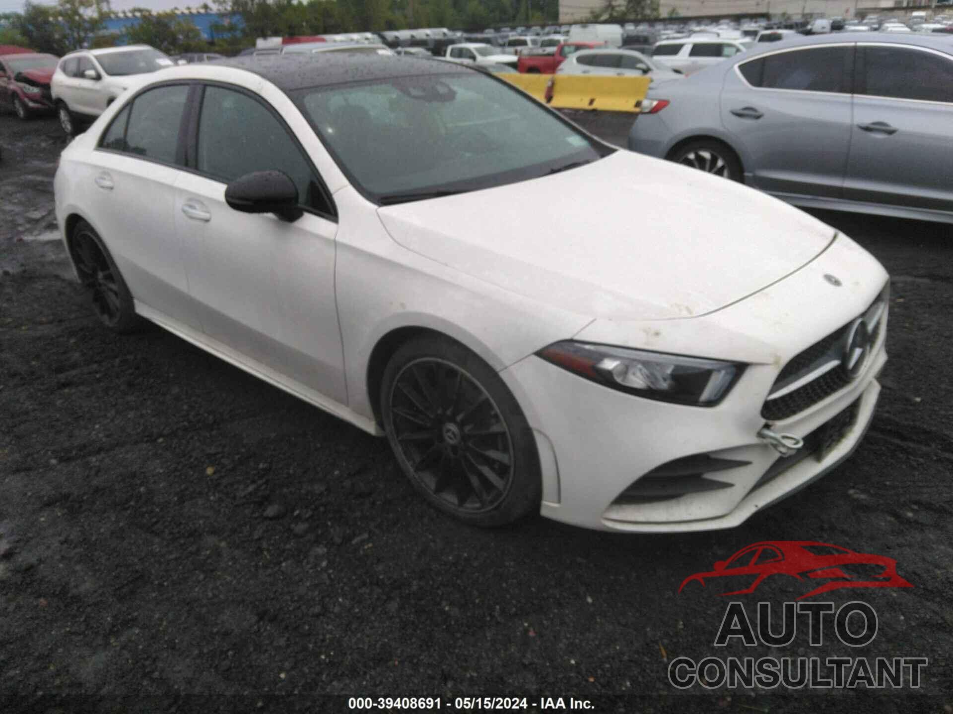 MERCEDES-BENZ A 220 2019 - WDD3G4EB0KW024315