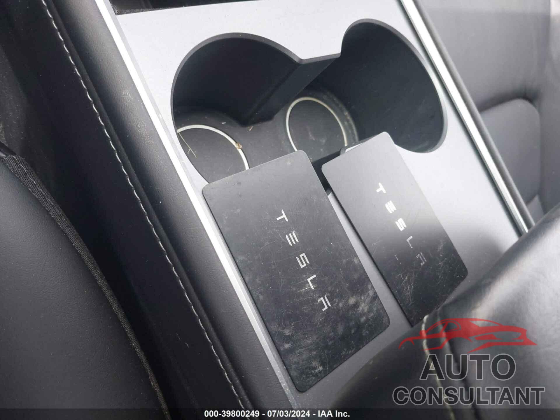 TESLA MODEL Y 2022 - 7SAYGDEF7NF455779