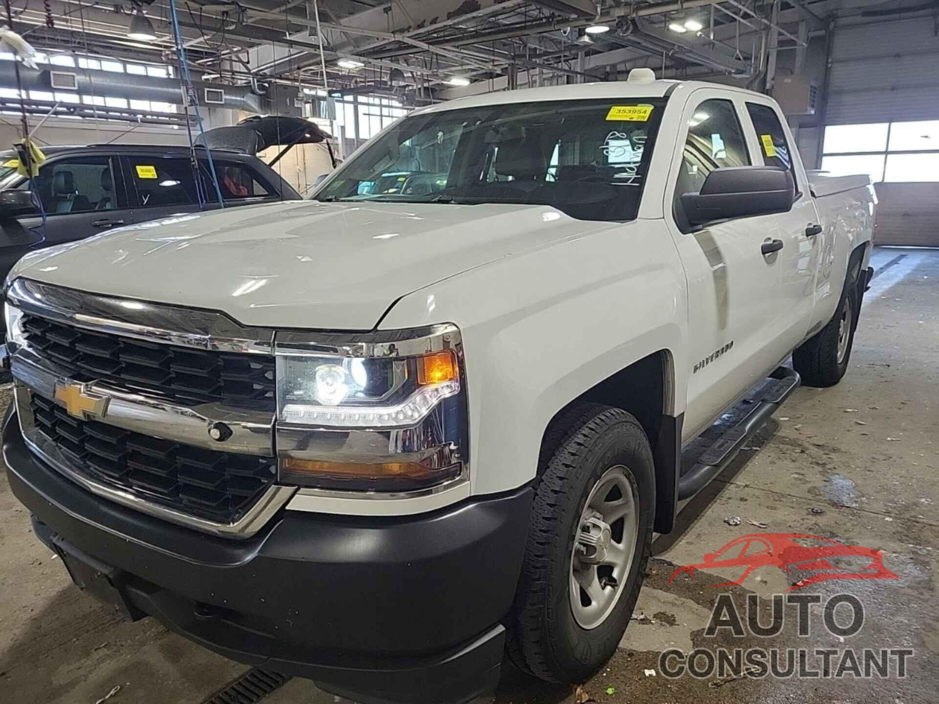 CHEVROLET SILVERADO 1500 2017 - 1GCVKNEH1HZ100157