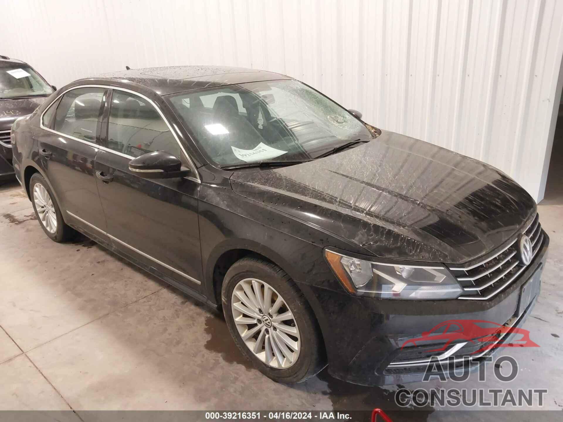 VOLKSWAGEN PASSAT 2016 - 1VWBT7A36GC028439
