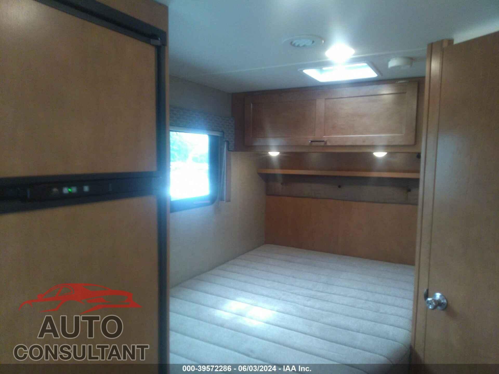 FORD E-350 CUTAWAY 2019 - 1FDWE3FS5KDC01938