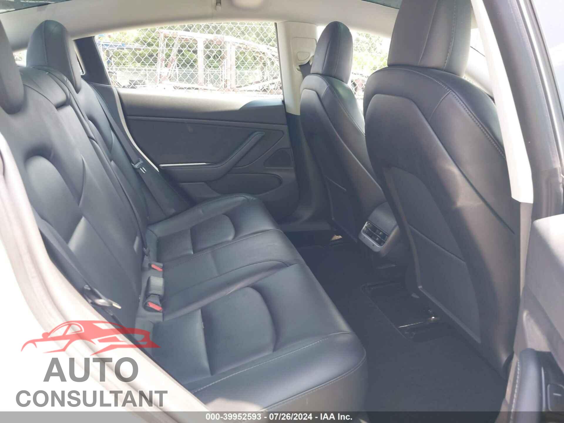 TESLA MODEL 3 2019 - 5YJ3E1EB7KF433348