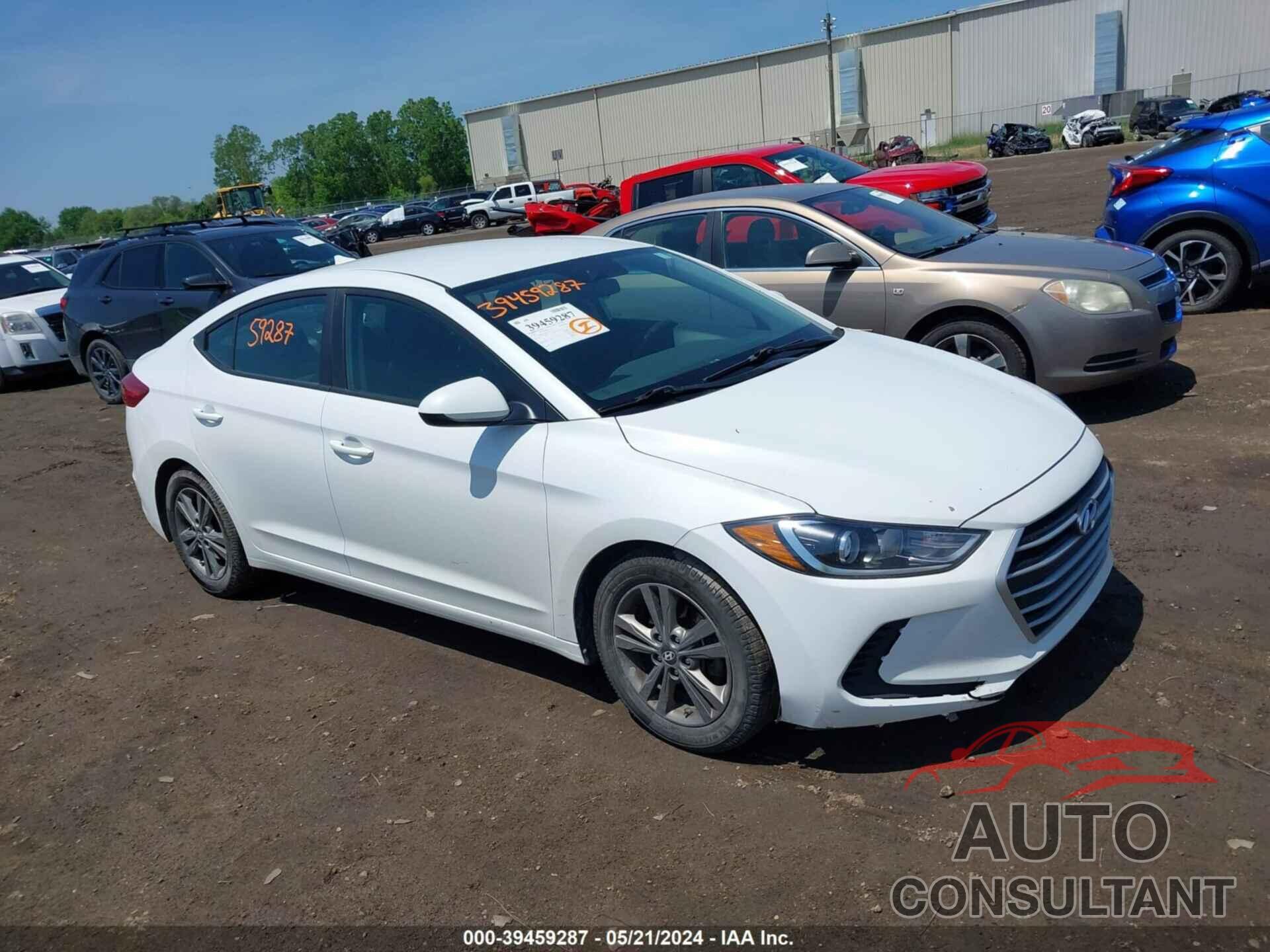 HYUNDAI ELANTRA 2018 - 5NPD84LF5JH302177