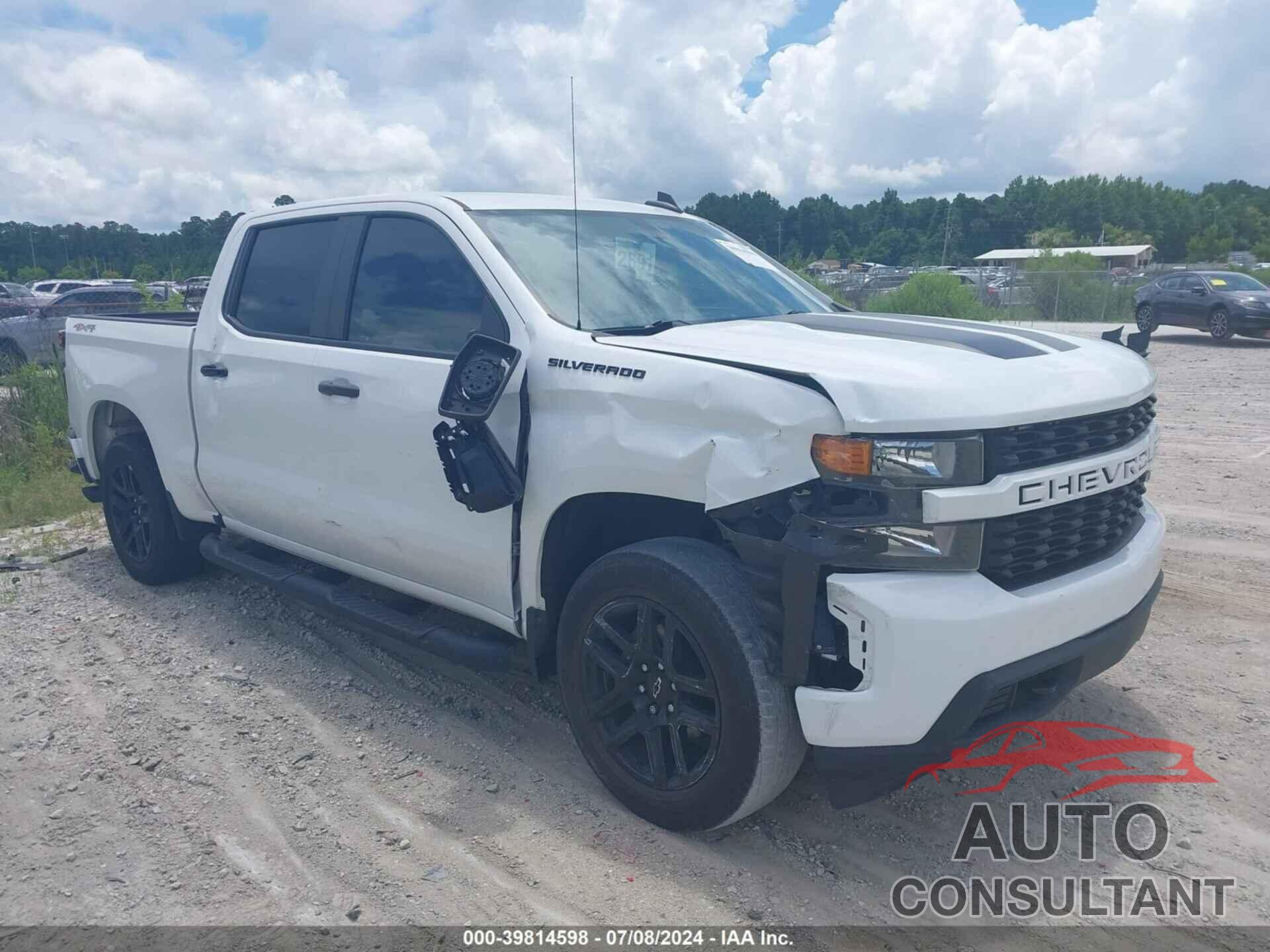 CHEVROLET SILVERADO 1500 2021 - 1GCPYBEK2MZ202899