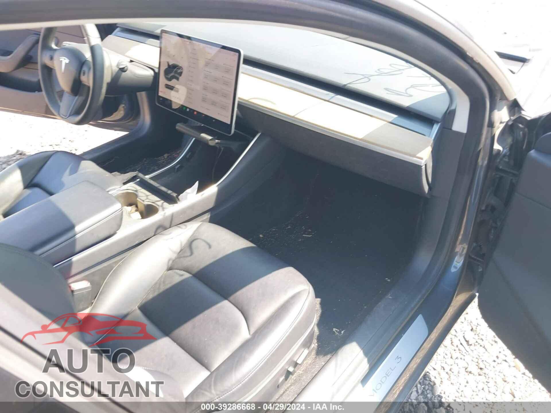 TESLA MODEL 3 2019 - 5YJ3E1EB6KF453087