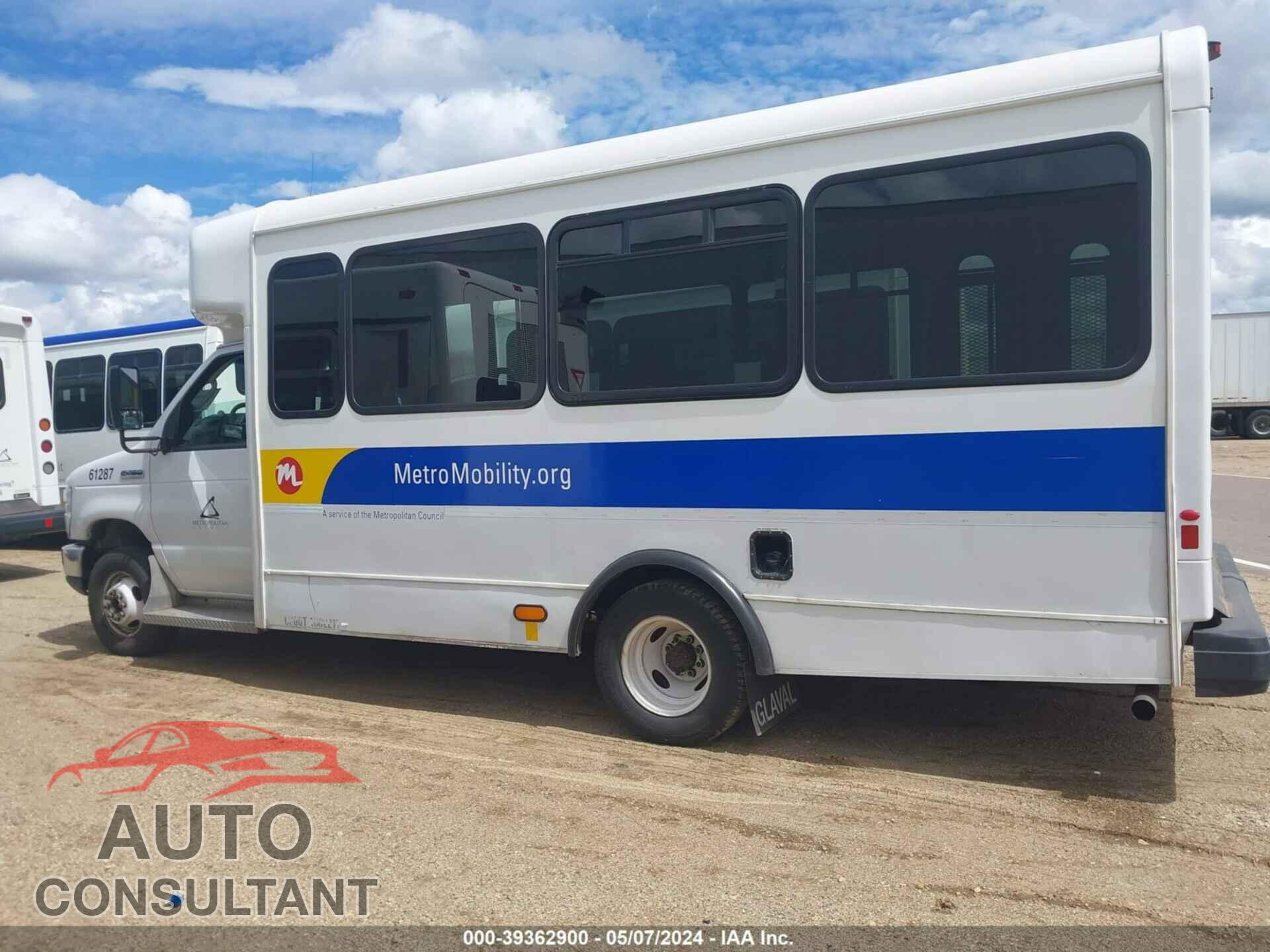 FORD E-450 CUTAWAY 2017 - 1FDFE4FS3HDC35391
