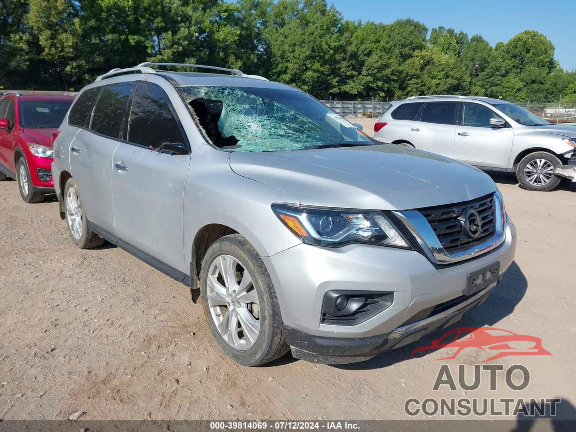 NISSAN PATHFINDER 2018 - 5N1DR2MN2JC658231