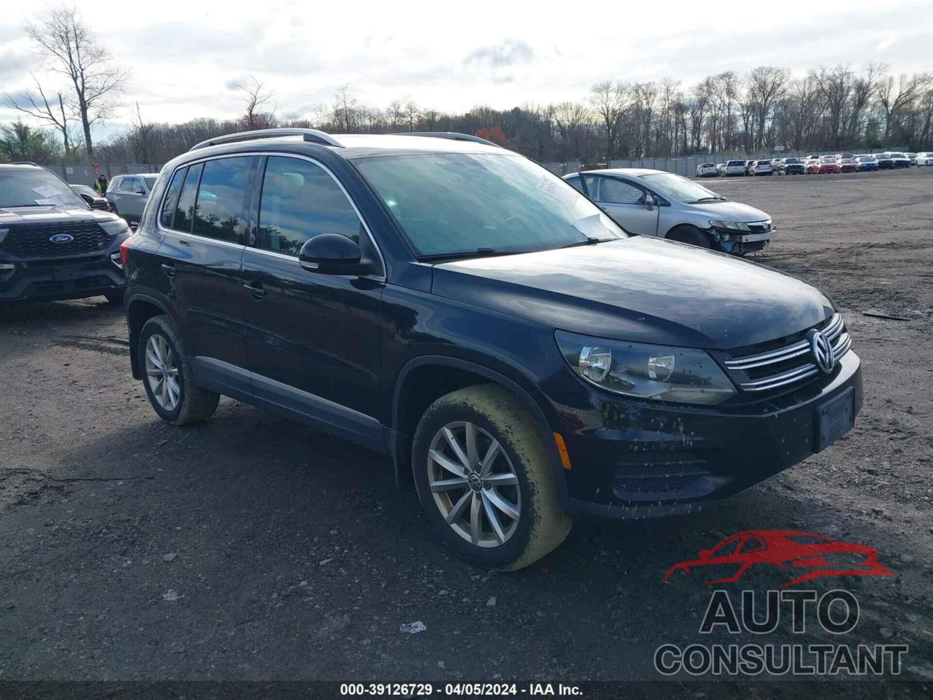 VOLKSWAGEN TIGUAN 2017 - WVGSV7AX3HW512726